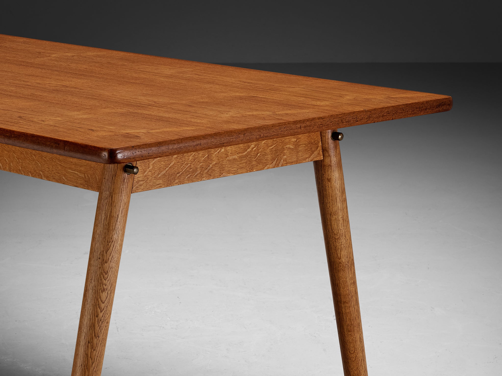 Mid-Century Modern Dining Table in Teak and Oak Tables Morentz