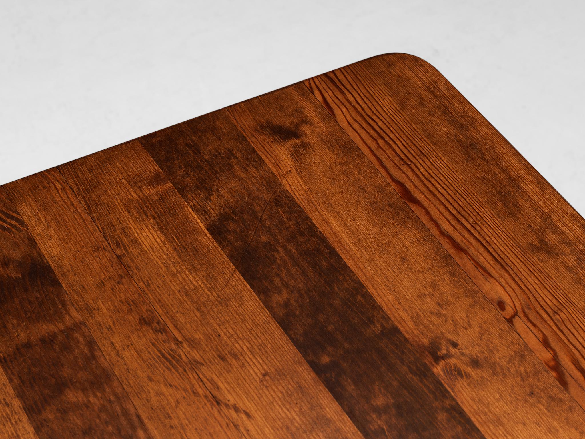 Scandinavian Rustic Dining Table in Pine tables Morentz