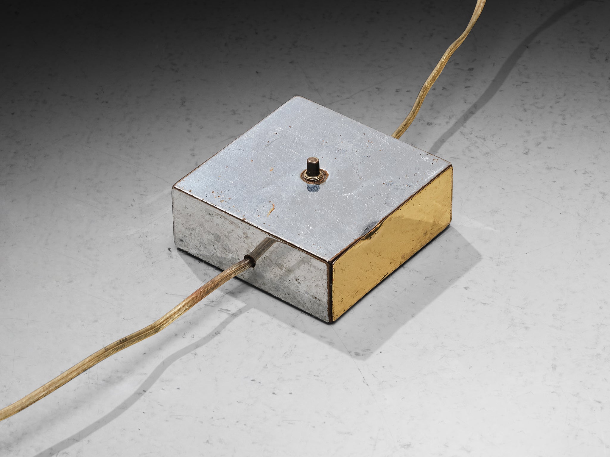 Paul Evans Directional 'Cityscape' Floor Lamp in Chrome-plated Steel and Brass Lighting Morentz