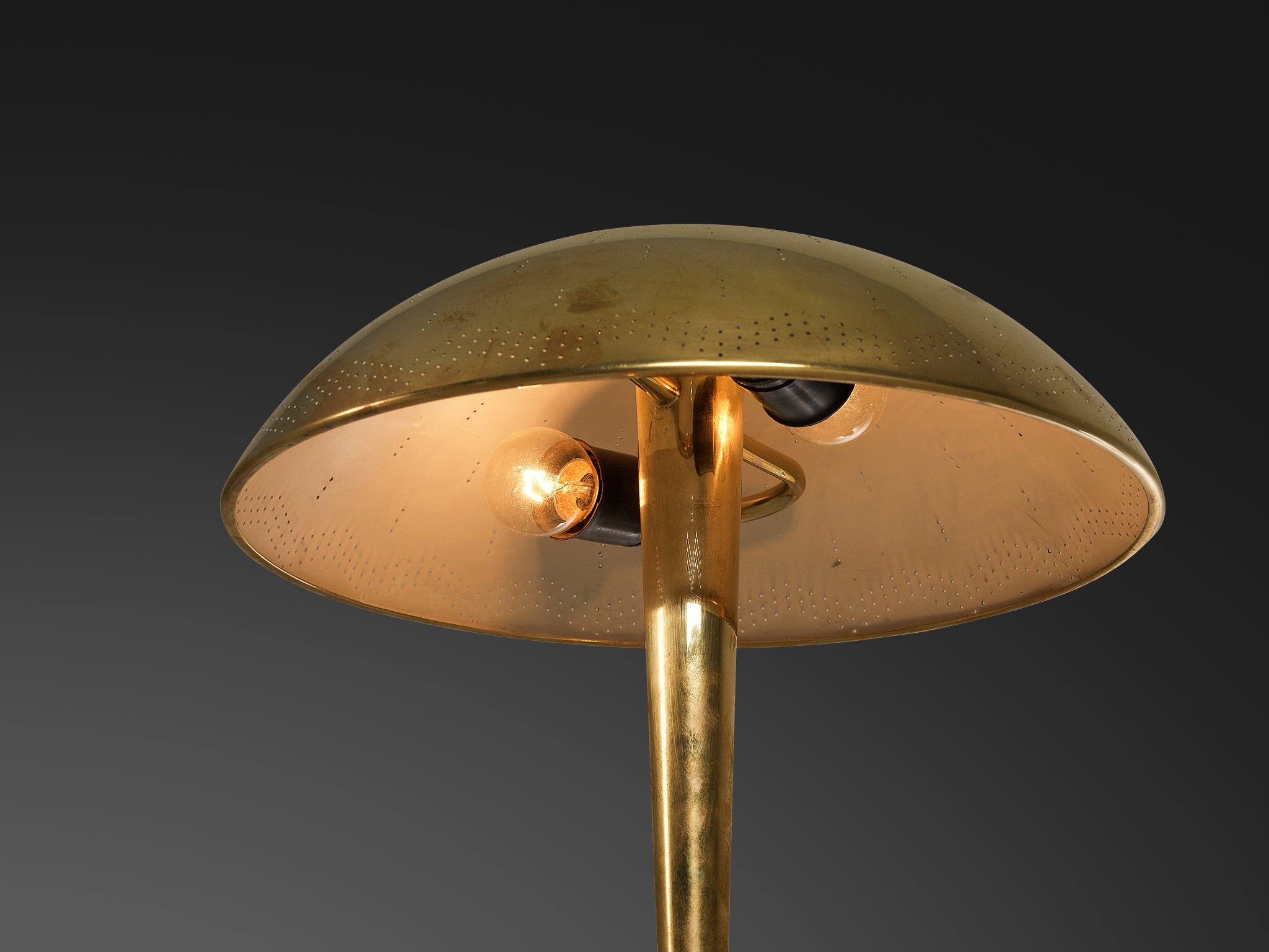 Paavo Tynell for Taito Oy ‘5061’ Table Lamp in Brass Lighting Morentz