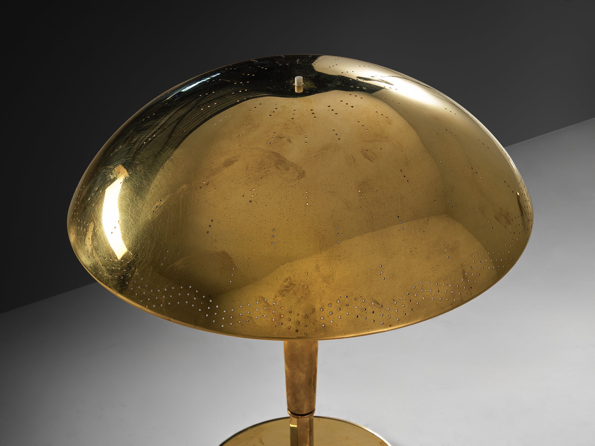 Paavo Tynell for Taito Oy ‘5061’ Table Lamp in Brass Lighting Morentz