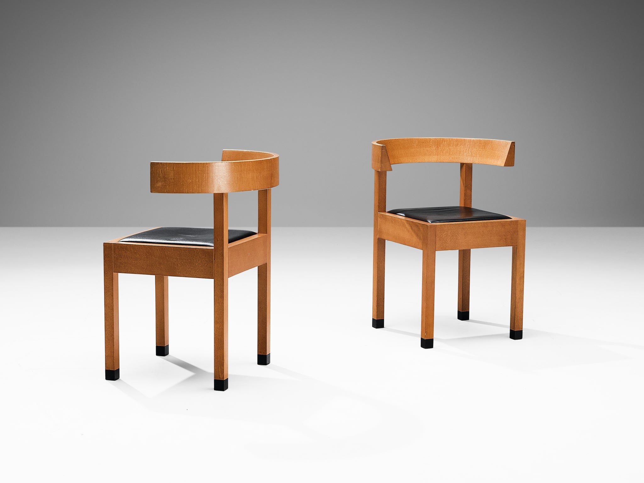 Oswald Mathias Ungers for Draenert Pair of 'Leonardo' Dining Chairs Leather seating Morentz