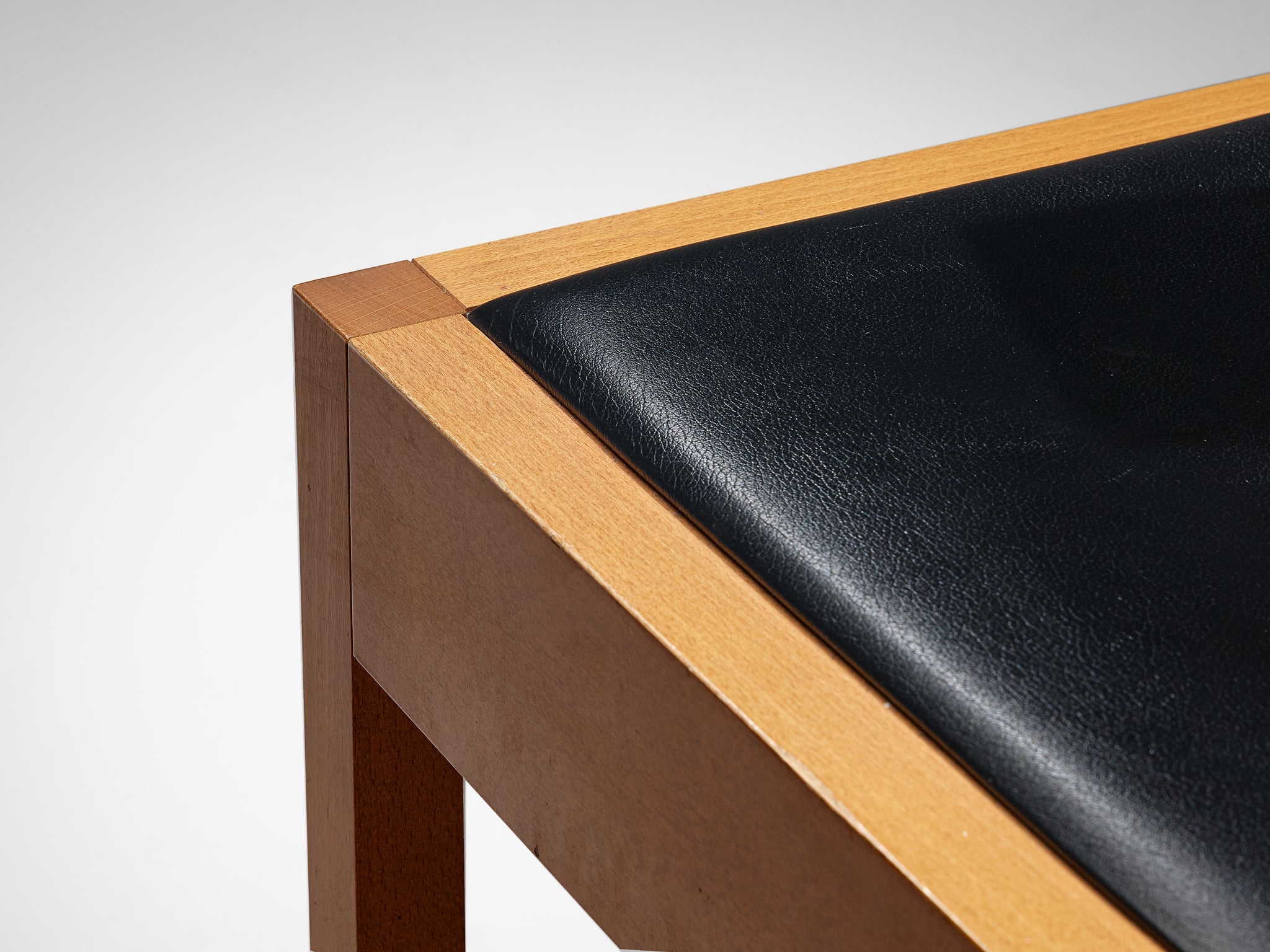 Oswald Mathias Ungers for Draenert Pair of 'Leonardo' Dining Chairs Leather seating Morentz