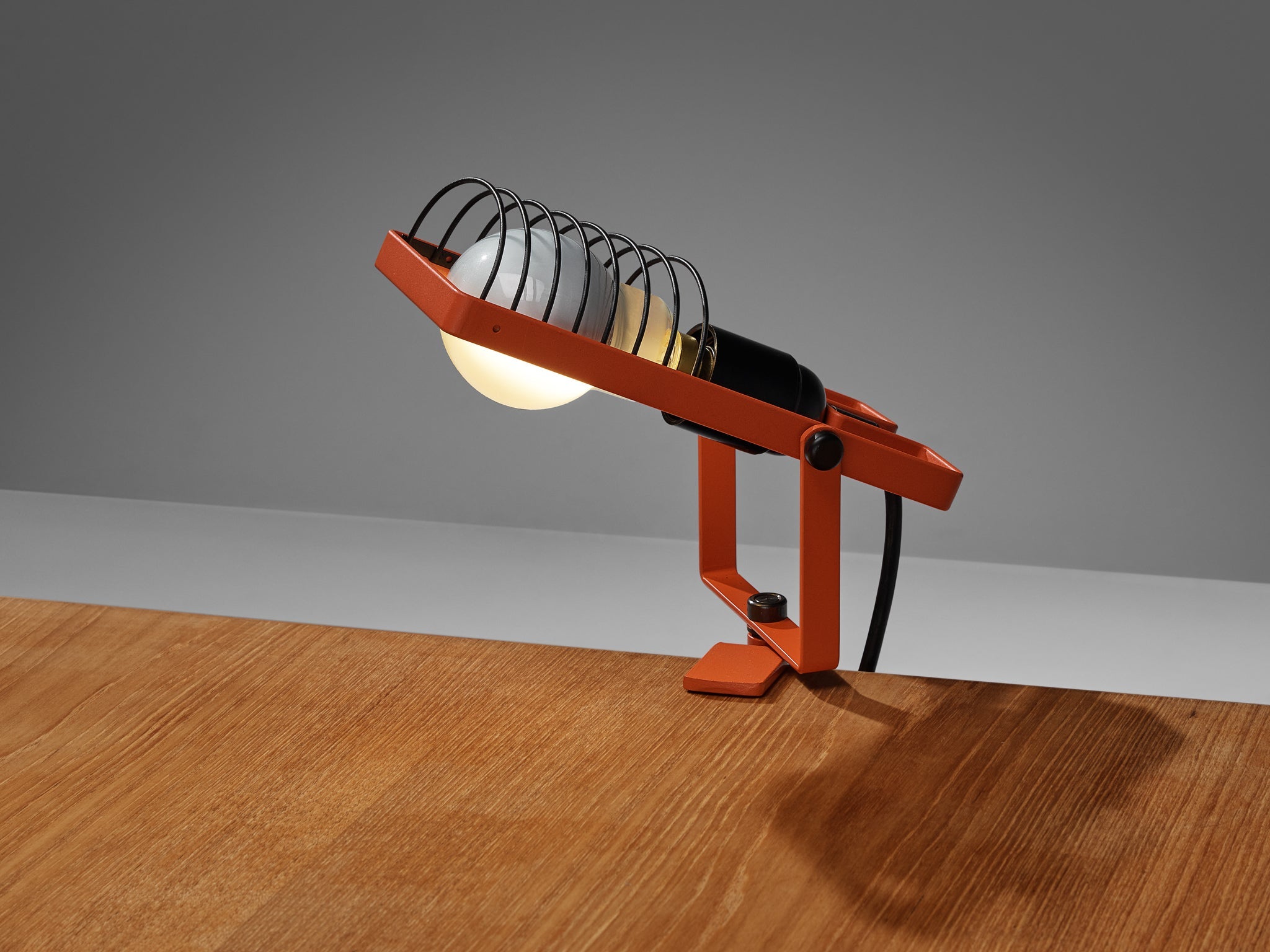 Ernesto Gismondi for Artemide First Edition 'Sintesi' Lamp in Red lighting Morentz