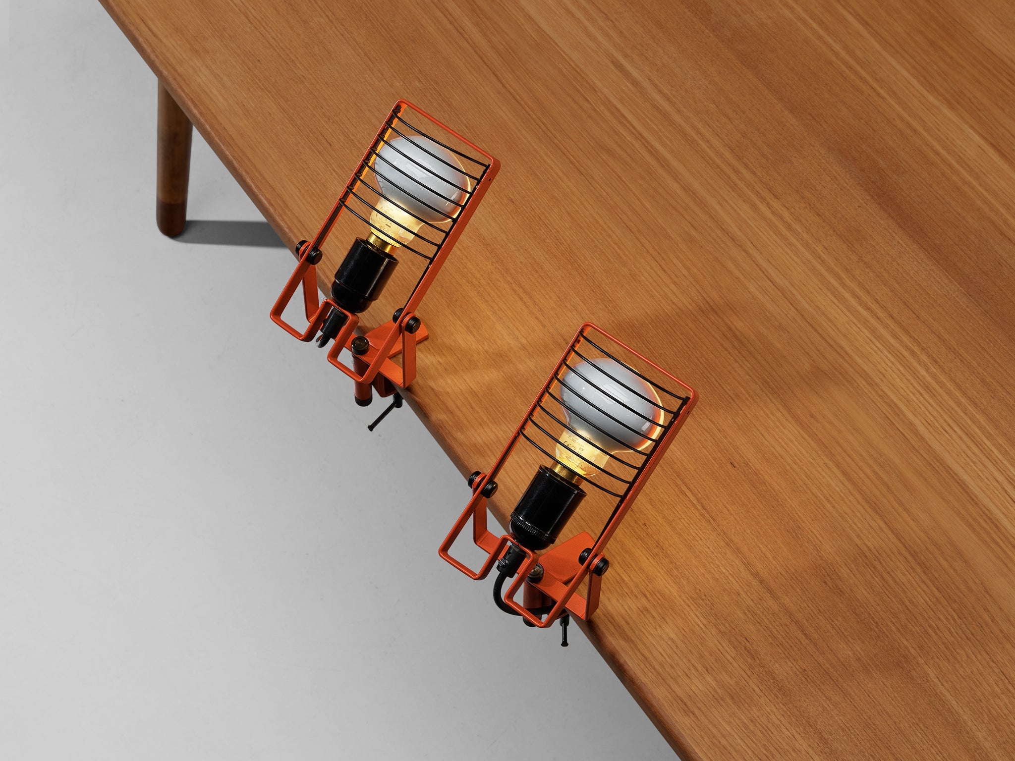 Ernesto Gismondi for Artemide First Edition 'Sintesi' Lamp in Red lighting Morentz