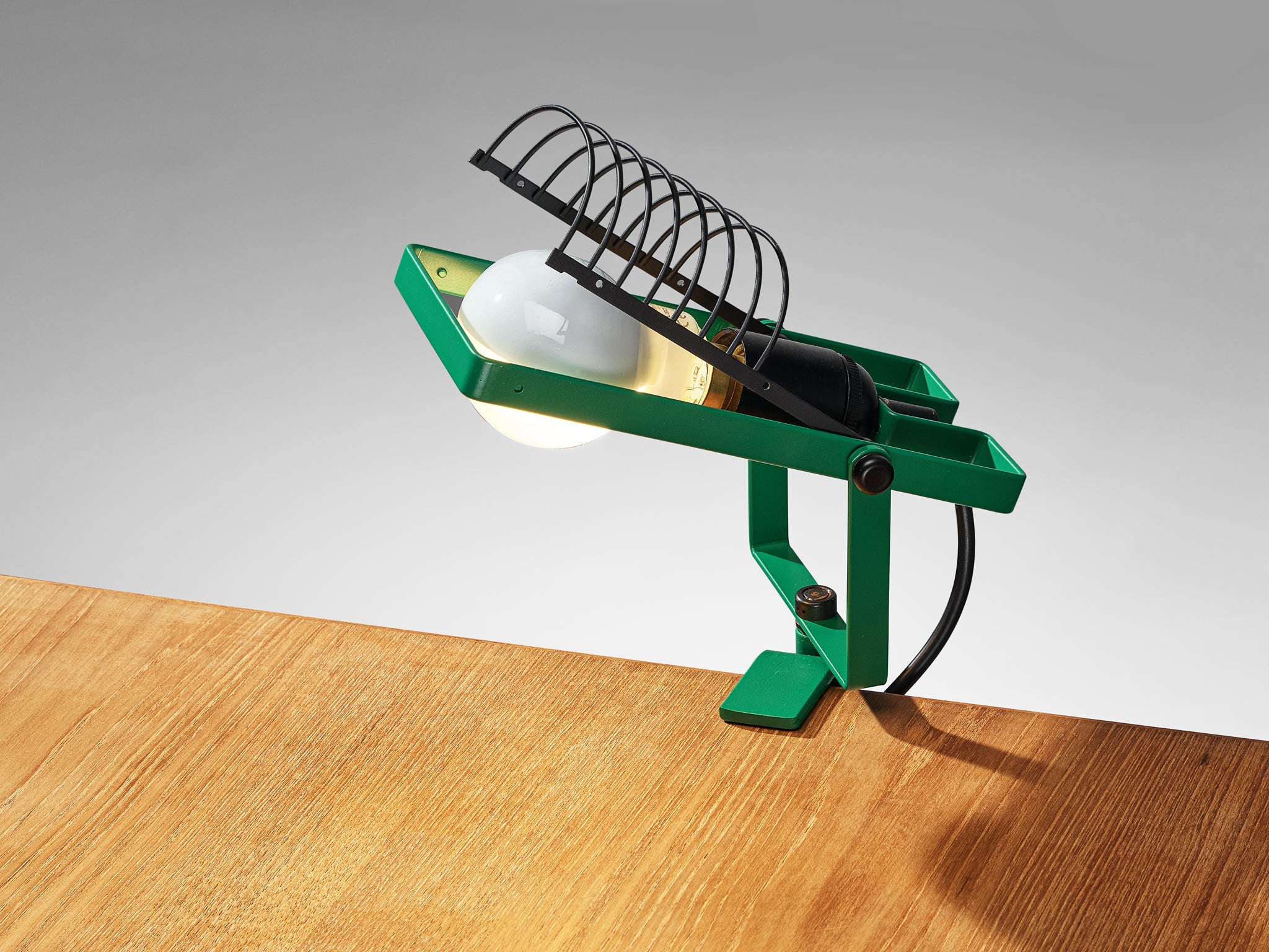 Ernesto Gismondi for Artemide First Edition 'Sintesi' Lamp in Green lighting Morentz