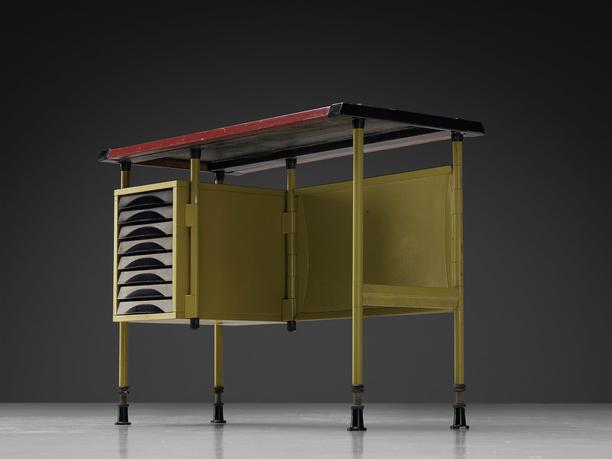 Studio BBPR for Olivetti Small 'Spazio' Desk with Drawers Tables Morentz