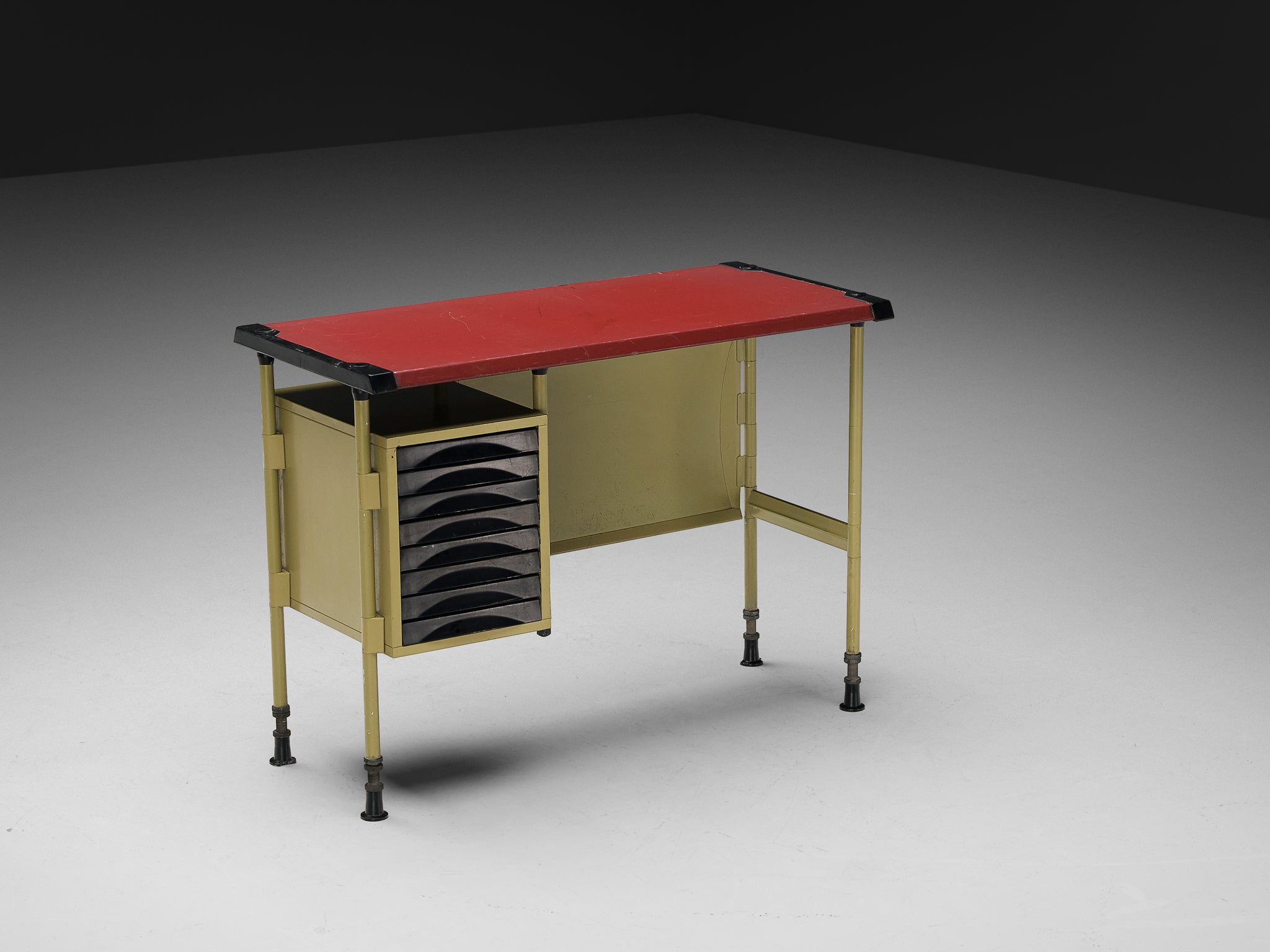 Studio BBPR for Olivetti Small 'Spazio' Desk with Drawers Tables Morentz