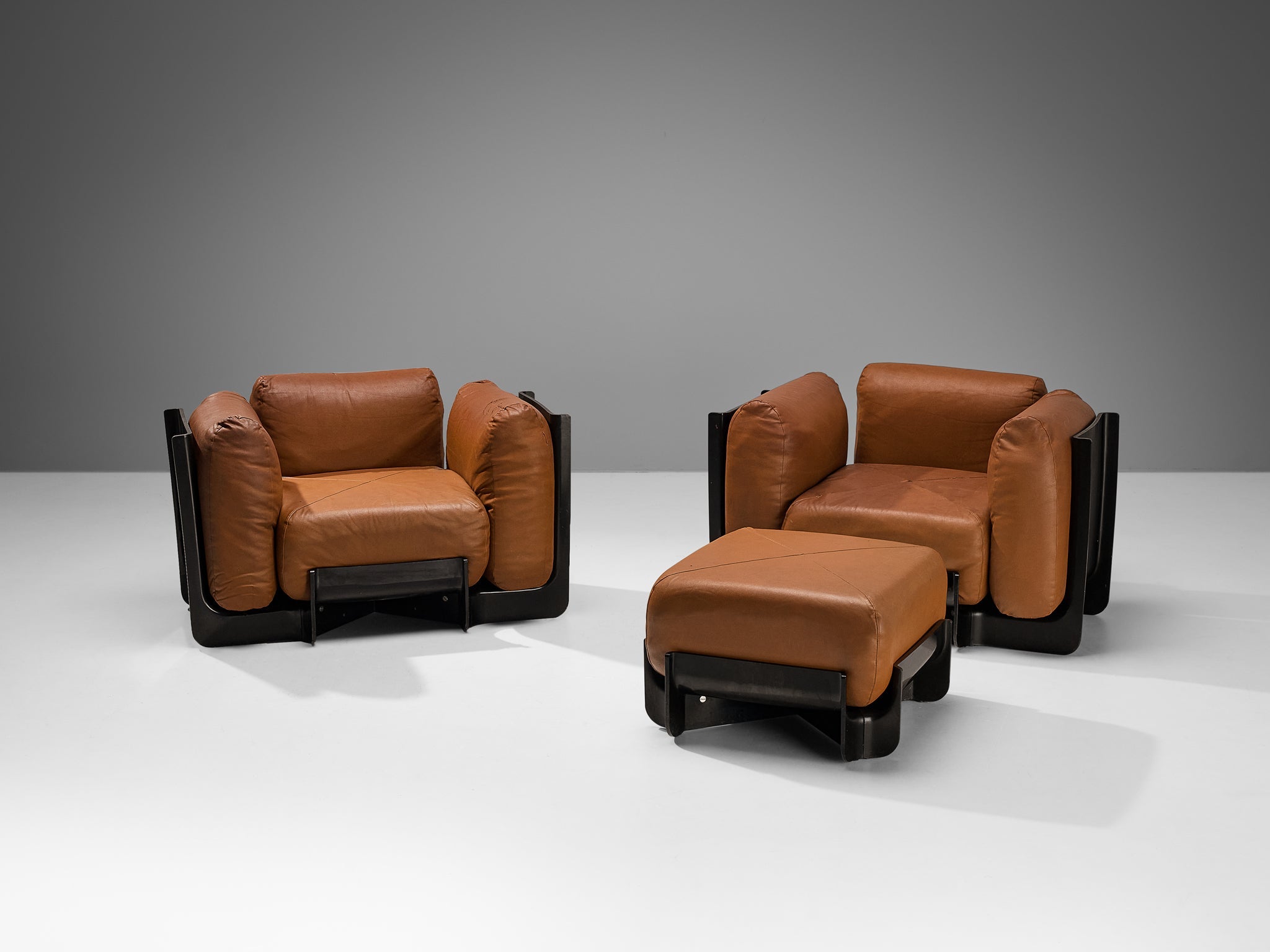 Guarnacci, Padovano & Claudio Vagnoni 'Duna' Lounge Chairs with Ottoman seating Morentz