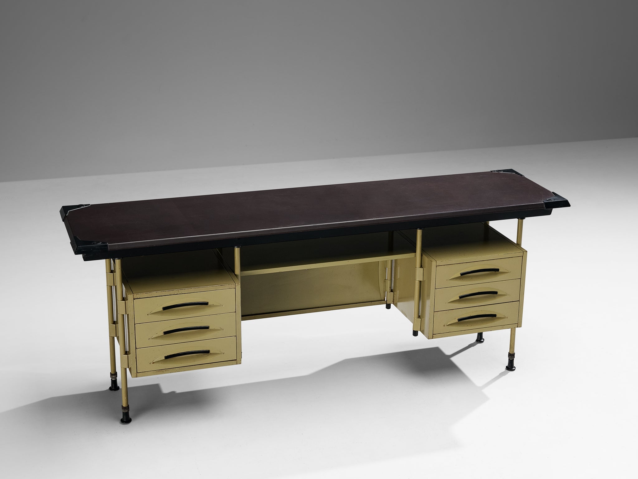 Rare Studio BBPR for Olivetti ‘Spazio’ Sideboard in Green Coated Steel case pieces and storage cabinets Morentz