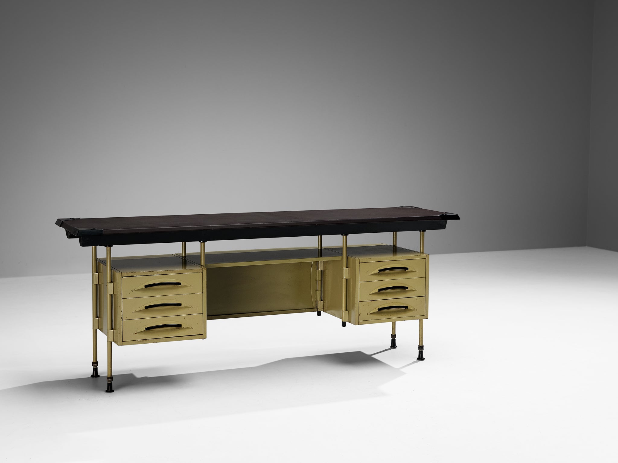 Rare Studio BBPR for Olivetti ‘Spazio’ Sideboard in Green Coated Steel case pieces and storage cabinets Morentz