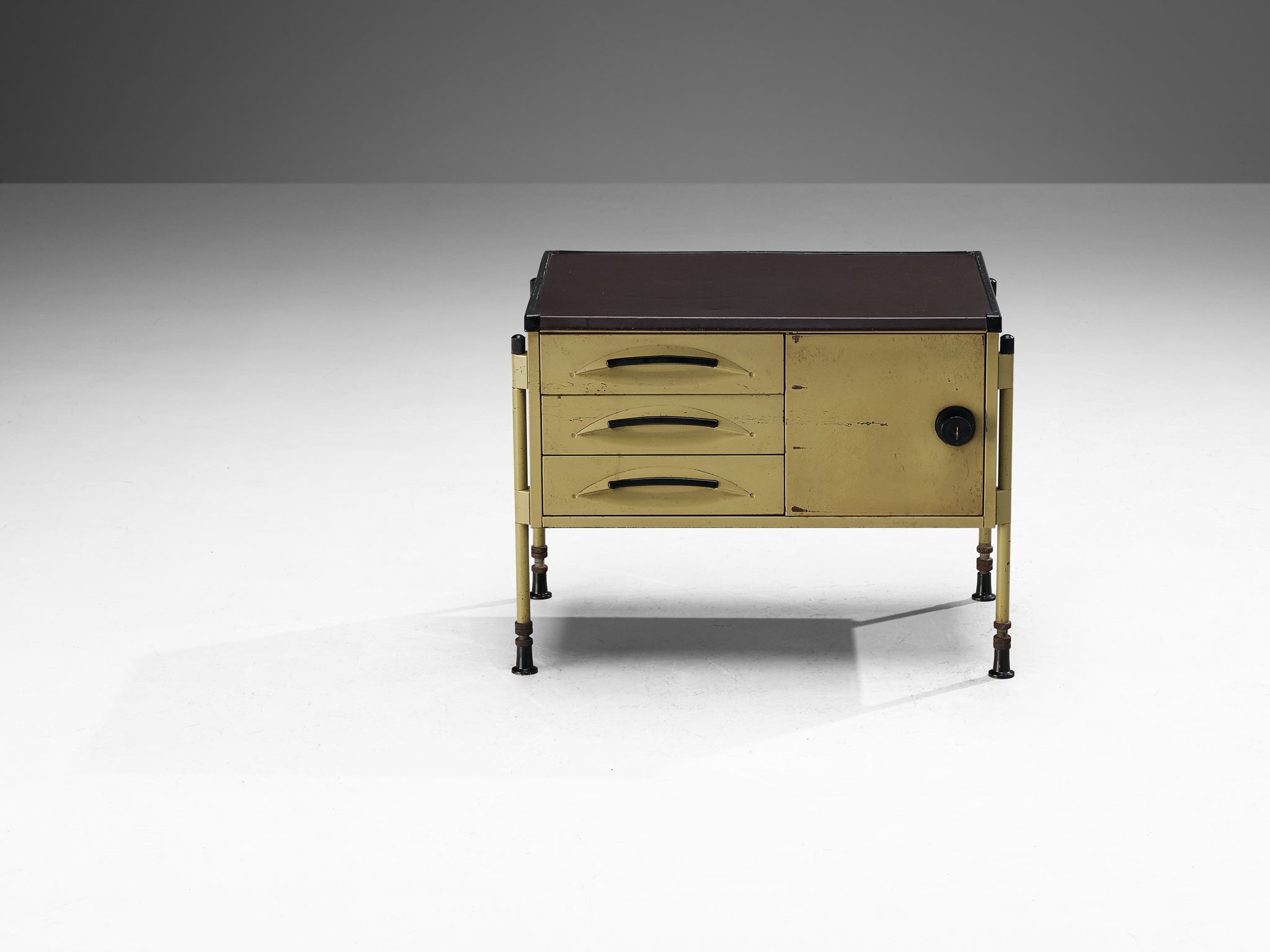 Studio BBPR for Olivetti ‘Spazio’ Side Table or Small Cabinet case pieces and storage cabinets Morentz
