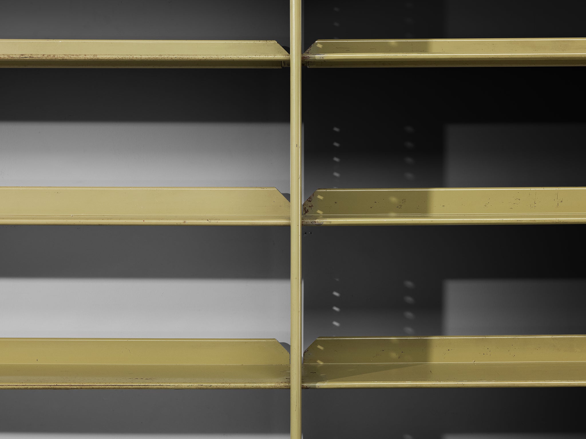 Studio BBPR for Olivetti 'Spazio' Large Shelving System in Olive Colored Steel Case pieces and storage cabinets Morentz