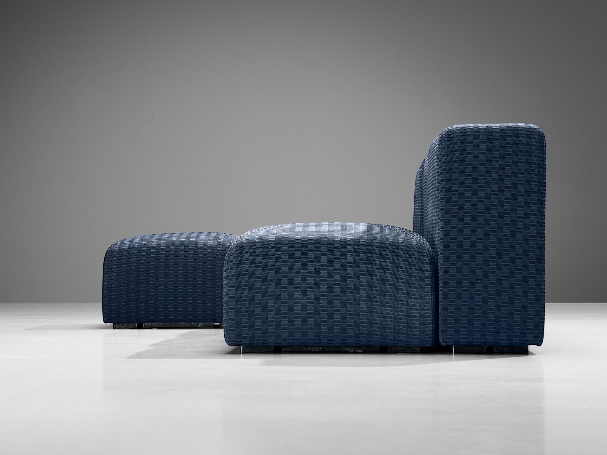 Giancarlo Piretti for Anonima Castelli 'Sistema 61' Sectional Sofa in Blue Seating Morentz