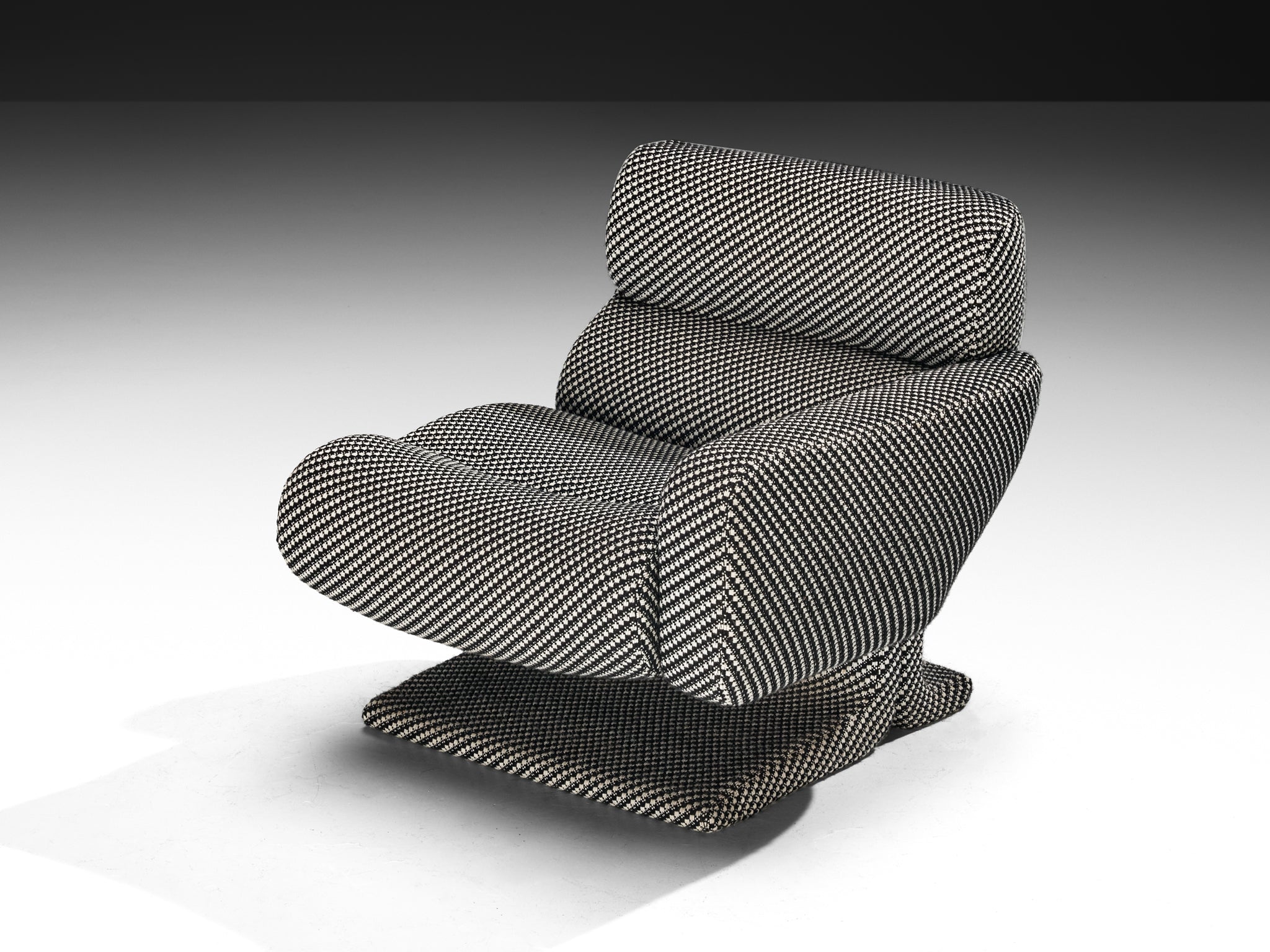 Post-Modern Italian Lounge Chairs in Checkered Upholstery Seating Morentz