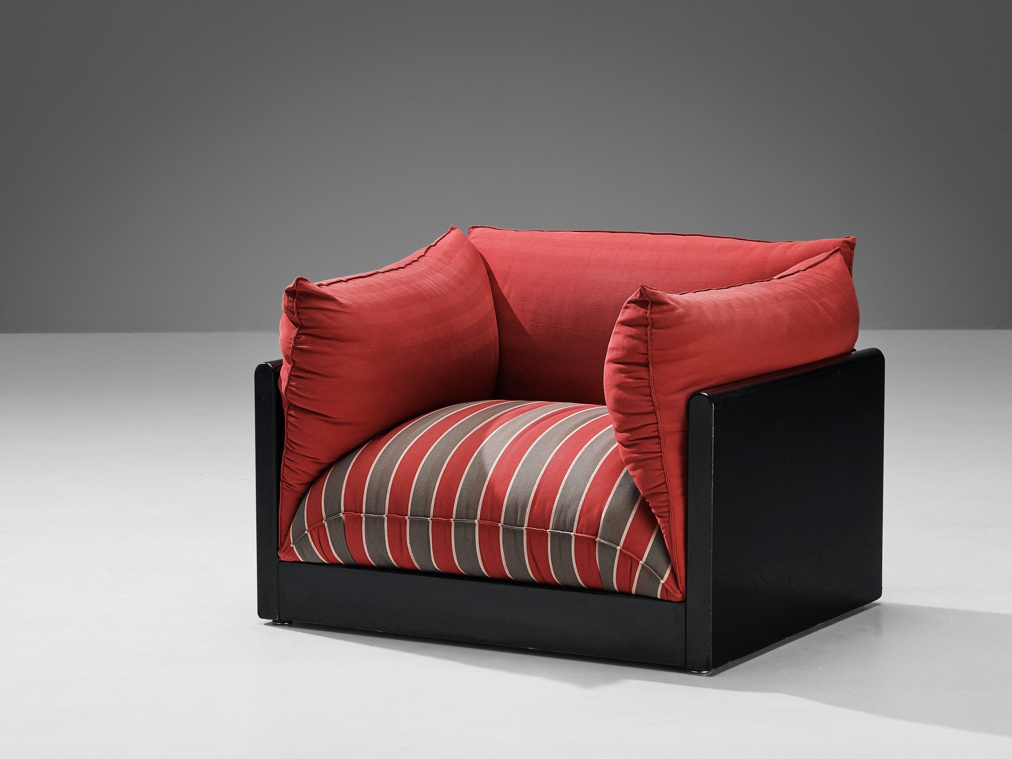 Carlo Bartoli for Rossi di Albizzate 'Down' Lounge Chair in Striped Fabric seating Morentz