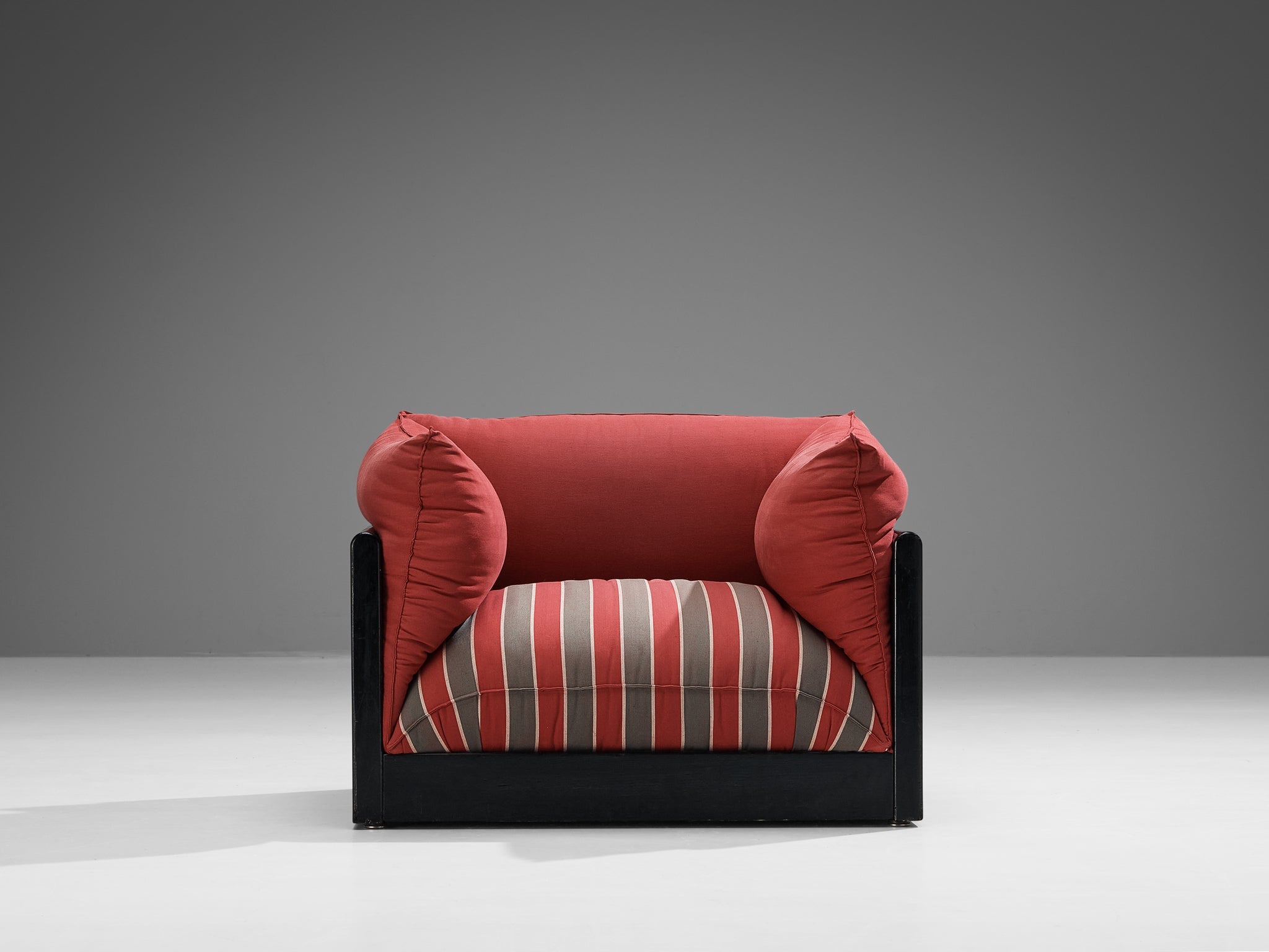 Carlo Bartoli for Rossi di Albizzate 'Down' Lounge Chair in Striped Fabric seating Morentz