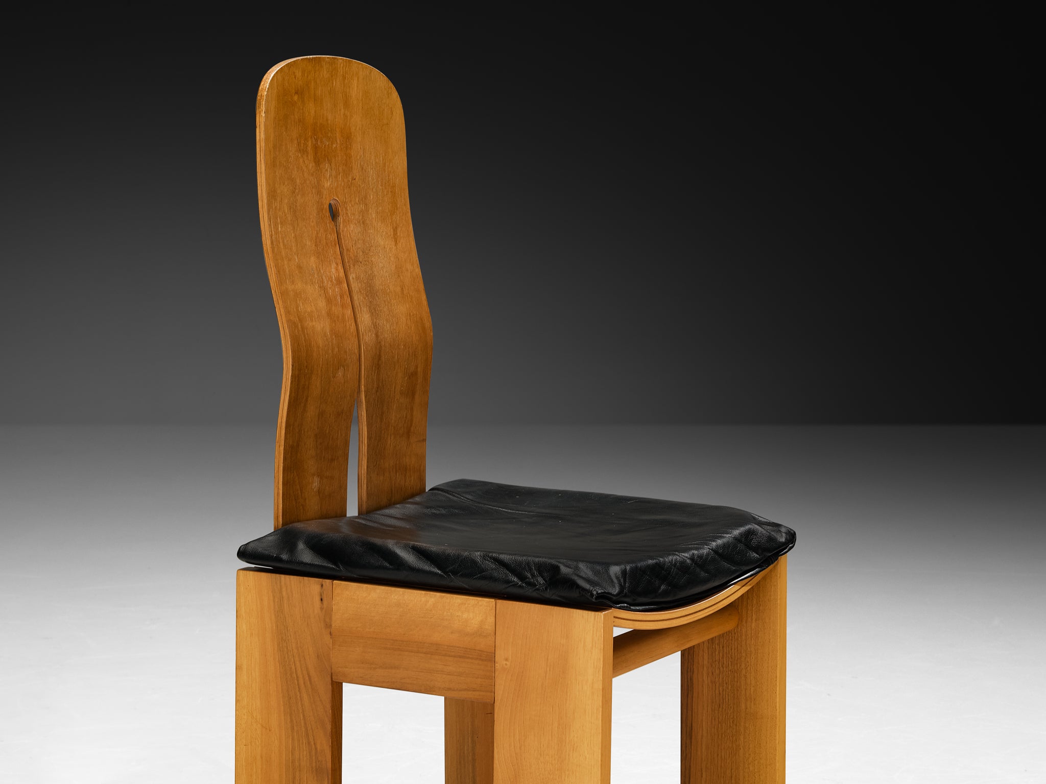 Carlo Scarpa for Bernini Dining Chair in Walnut and Black Leather Seating Morentz