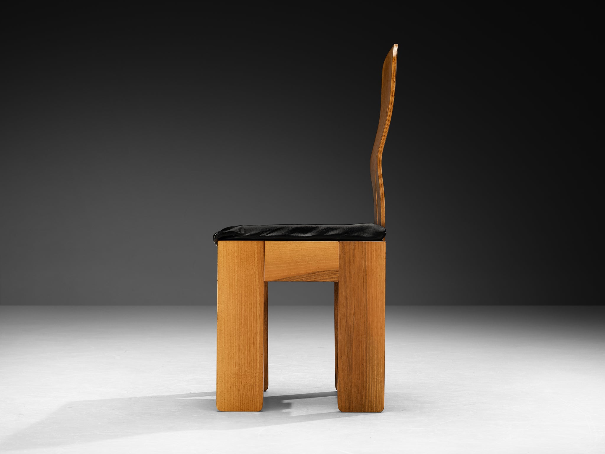 Carlo Scarpa for Bernini Dining Chair in Walnut and Black Leather Seating Morentz