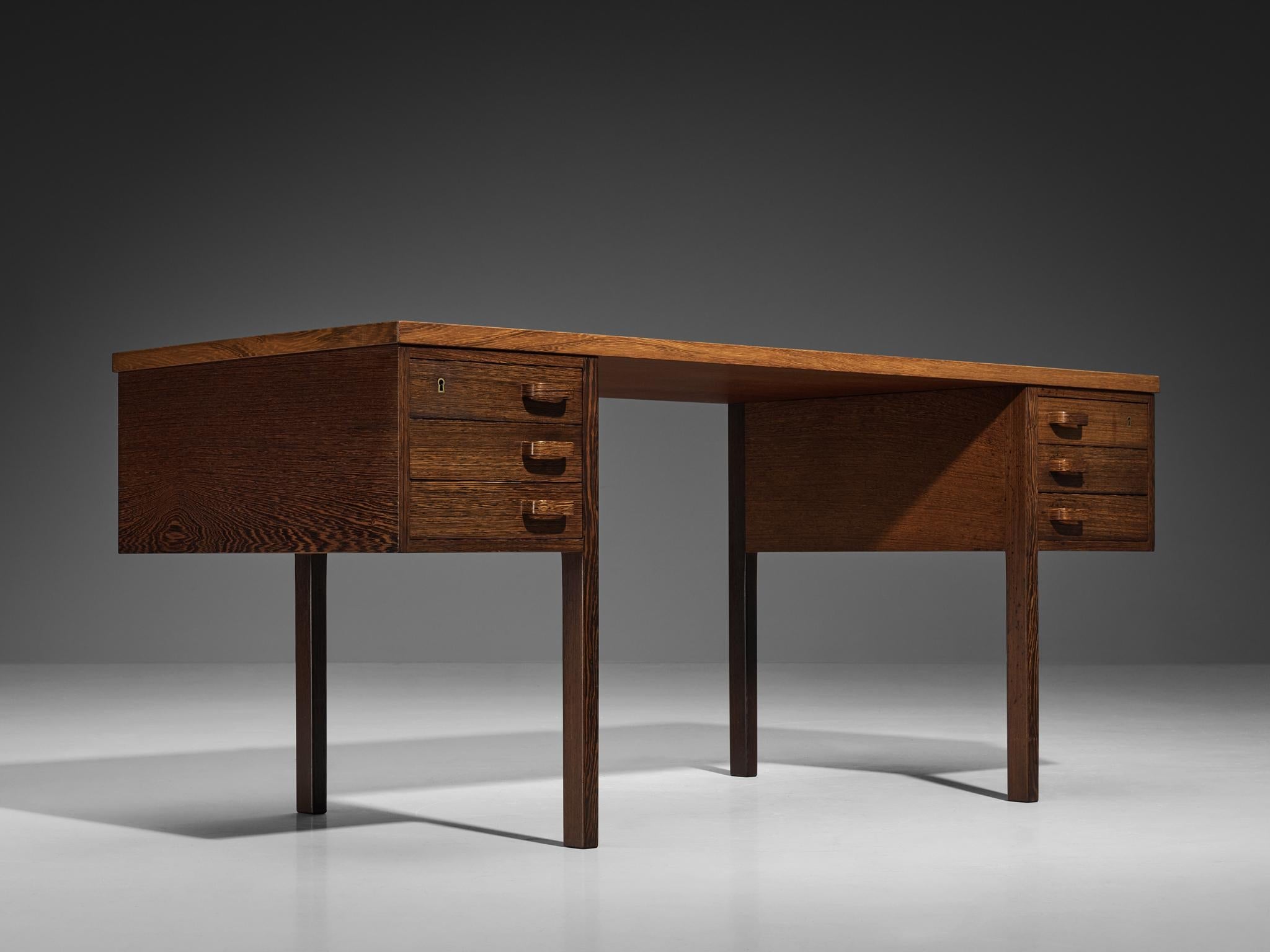 Nanna & Jørgen Ditzel for Poul Kold Savvaerk Desk Model ‘135’ in Wenge tables Morentz