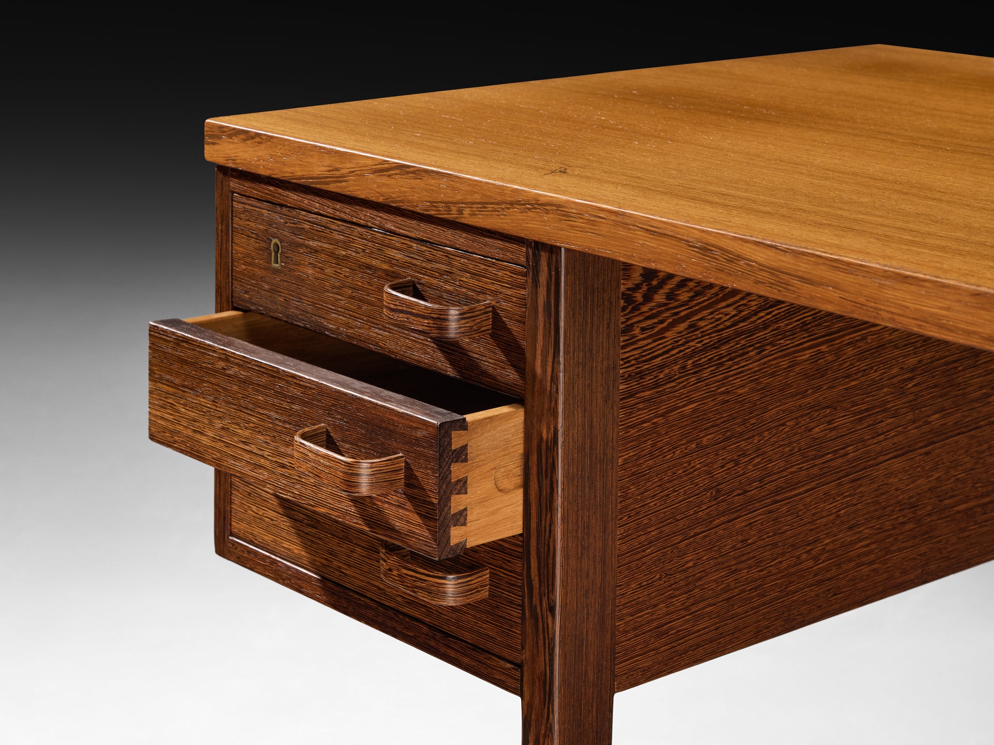 Nanna & Jørgen Ditzel for Poul Kold Savvaerk Writing Desk in Wenge Tables Morentz