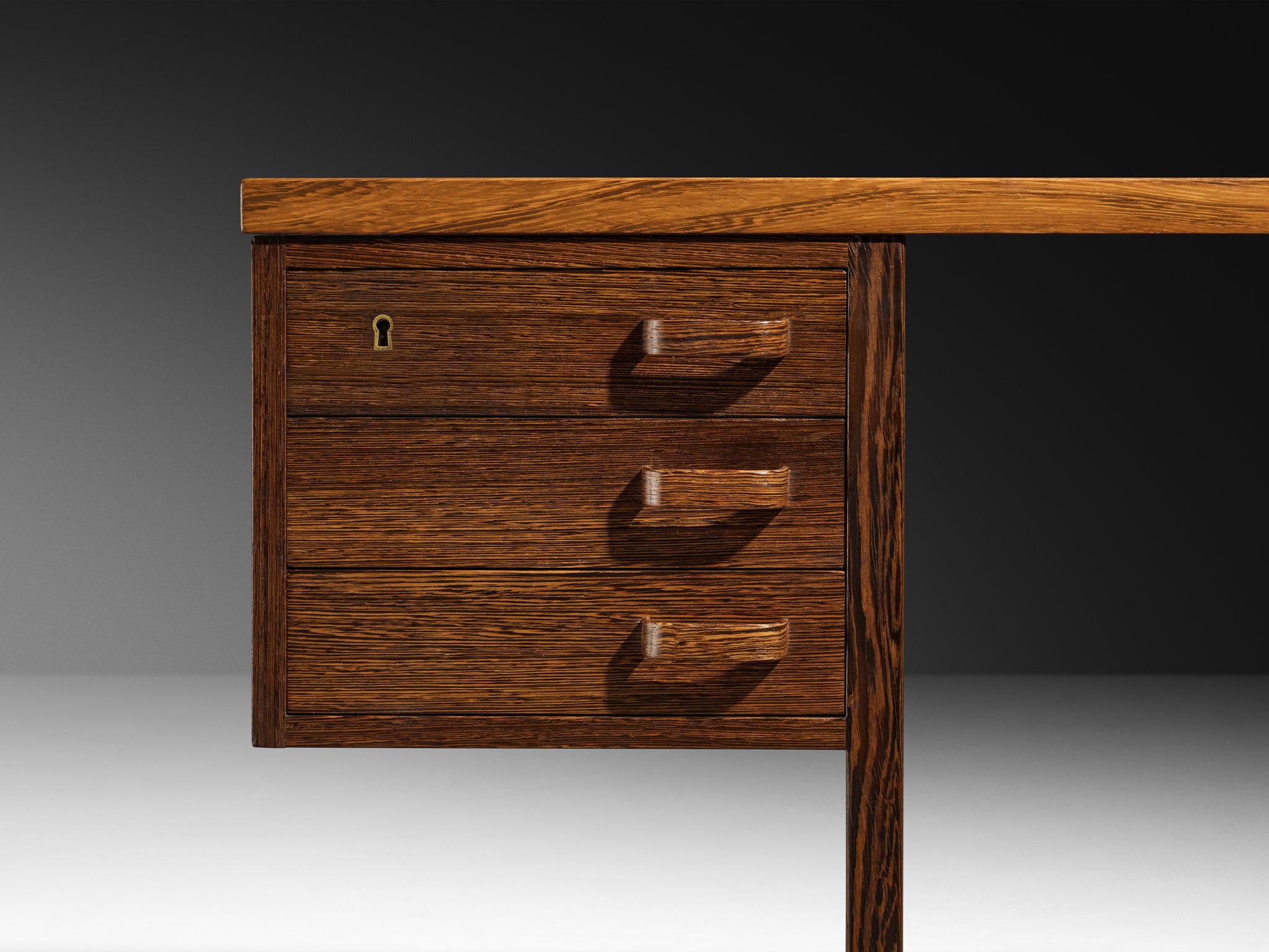 Nanna & Jørgen Ditzel for Poul Kold Savvaerk Writing Desk in Wenge Tables Morentz