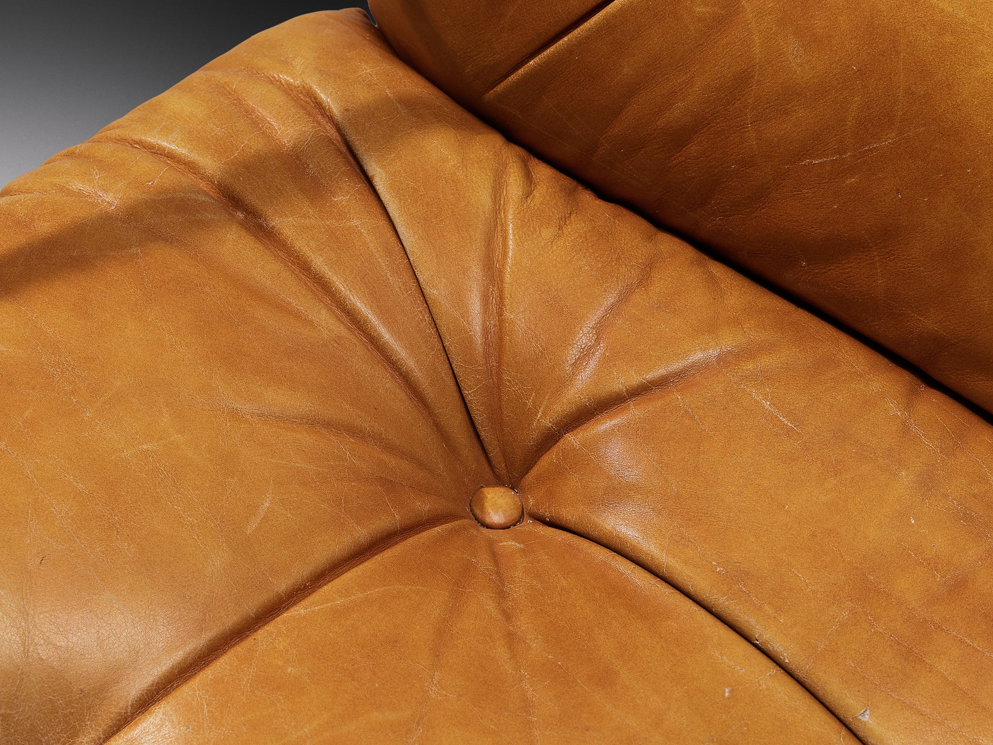 Carlo De Carli for Cinova '915' Lounge Chair in Cognac Leather Seating Morentz