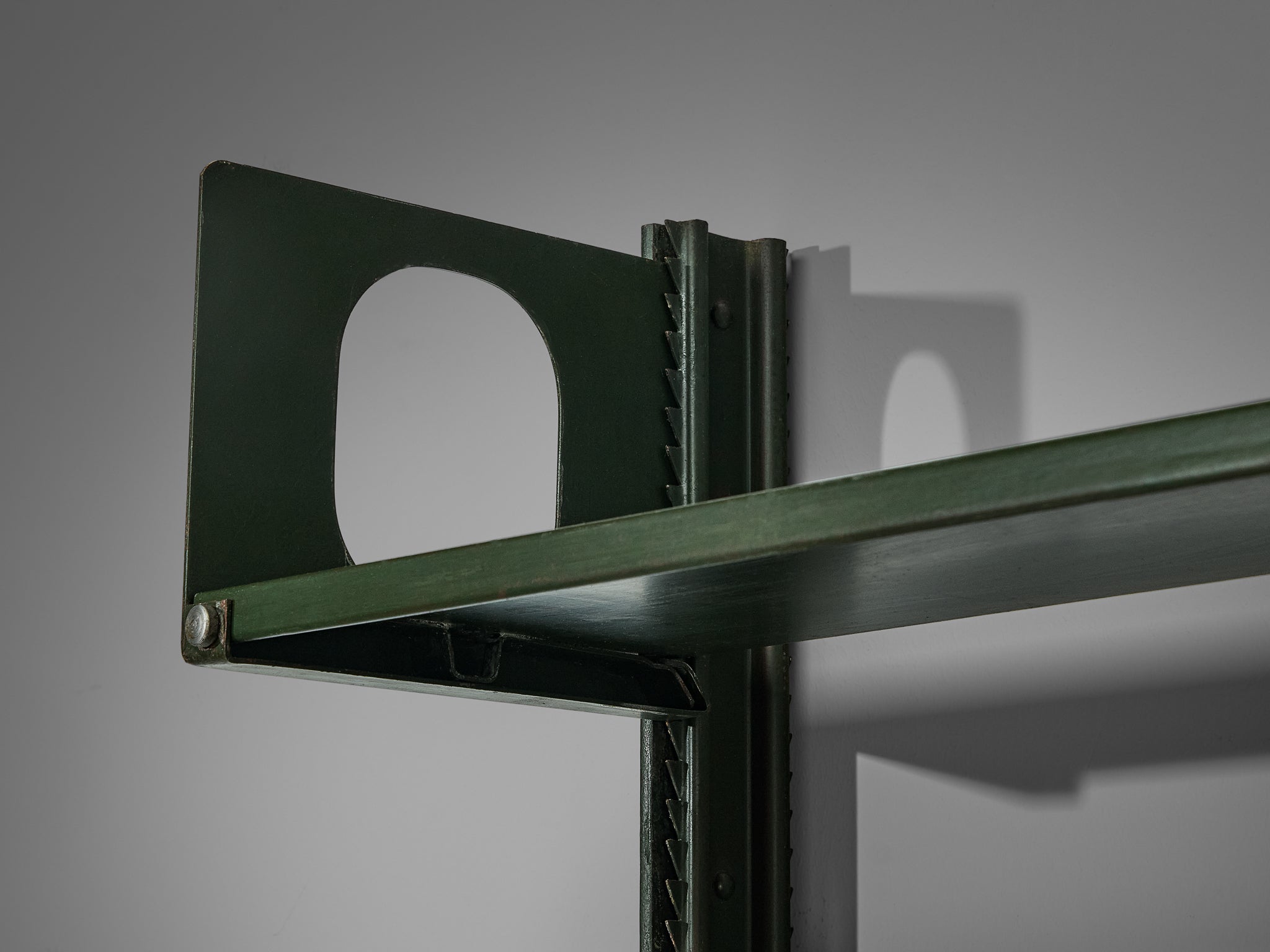 Lips Vago 'Triennale' Bookcases or Shelving System in Dark Green Lacquered Steel Case pieces and storage cabinets Morentz