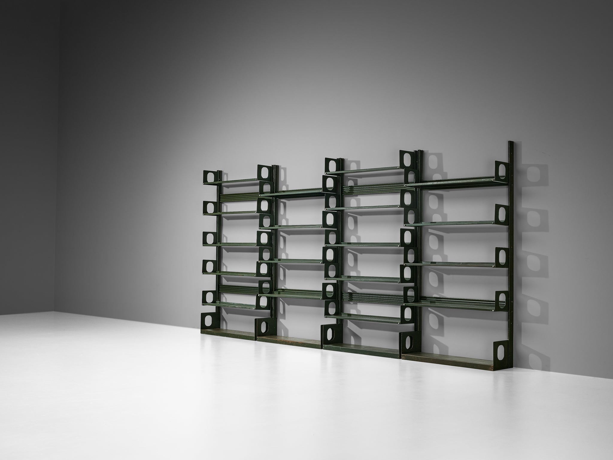 Lips Vago 'Triennale' Bookcases or Shelving System in Dark Green Lacquered Steel Case pieces and storage cabinets Morentz