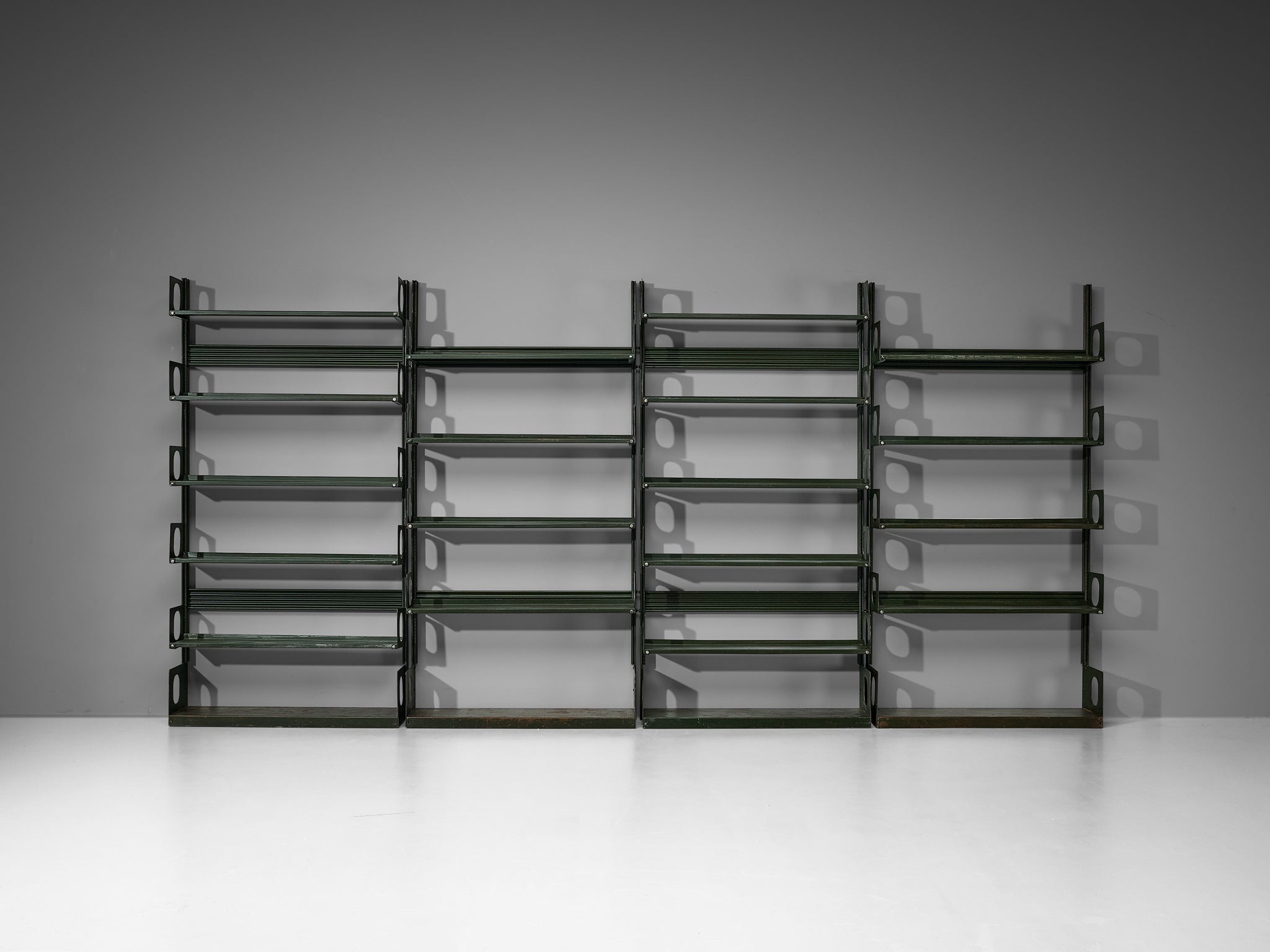 Lips Vago 'Triennale' Bookcases or Shelving System in Dark Green Lacquered Steel Case pieces and storage cabinets Morentz