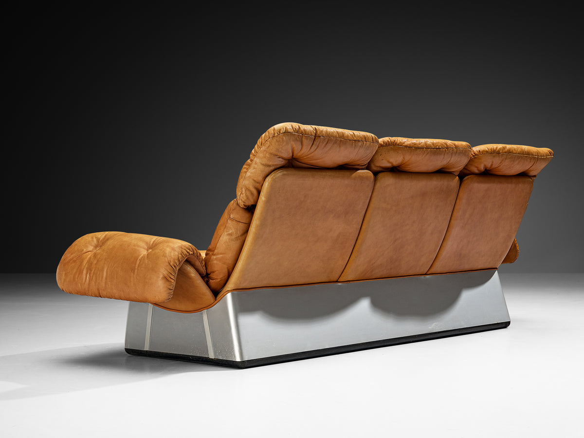 Italian Sofa in Cognac Leather and Aluminum Seating Morentz