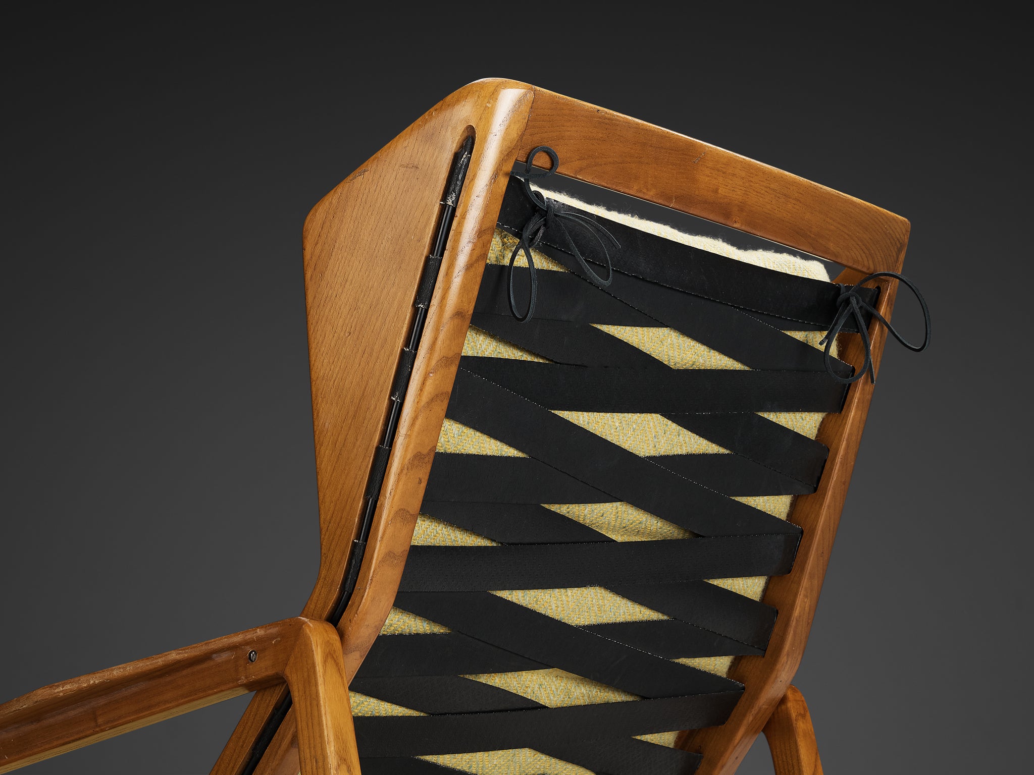 Gio Ponti for Figli di Amadeo Cassina "811" Lounge Chair in Chestnut Wood
