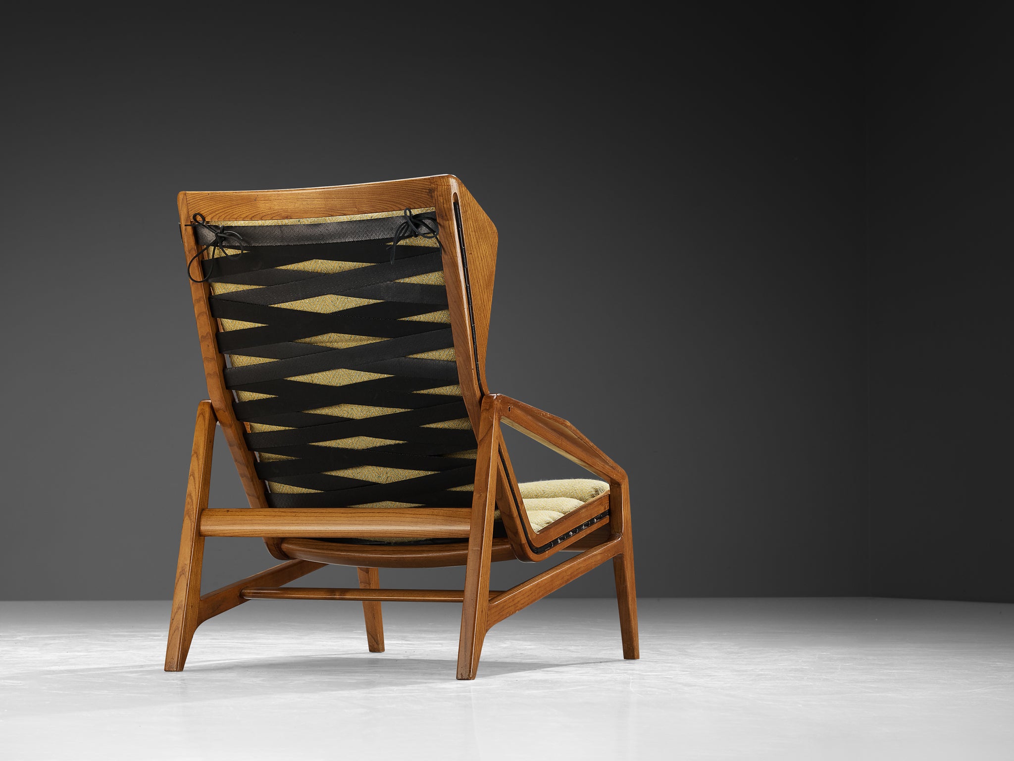 Gio Ponti for Figli di Amadeo Cassina "811" Lounge Chair in Chestnut Wood