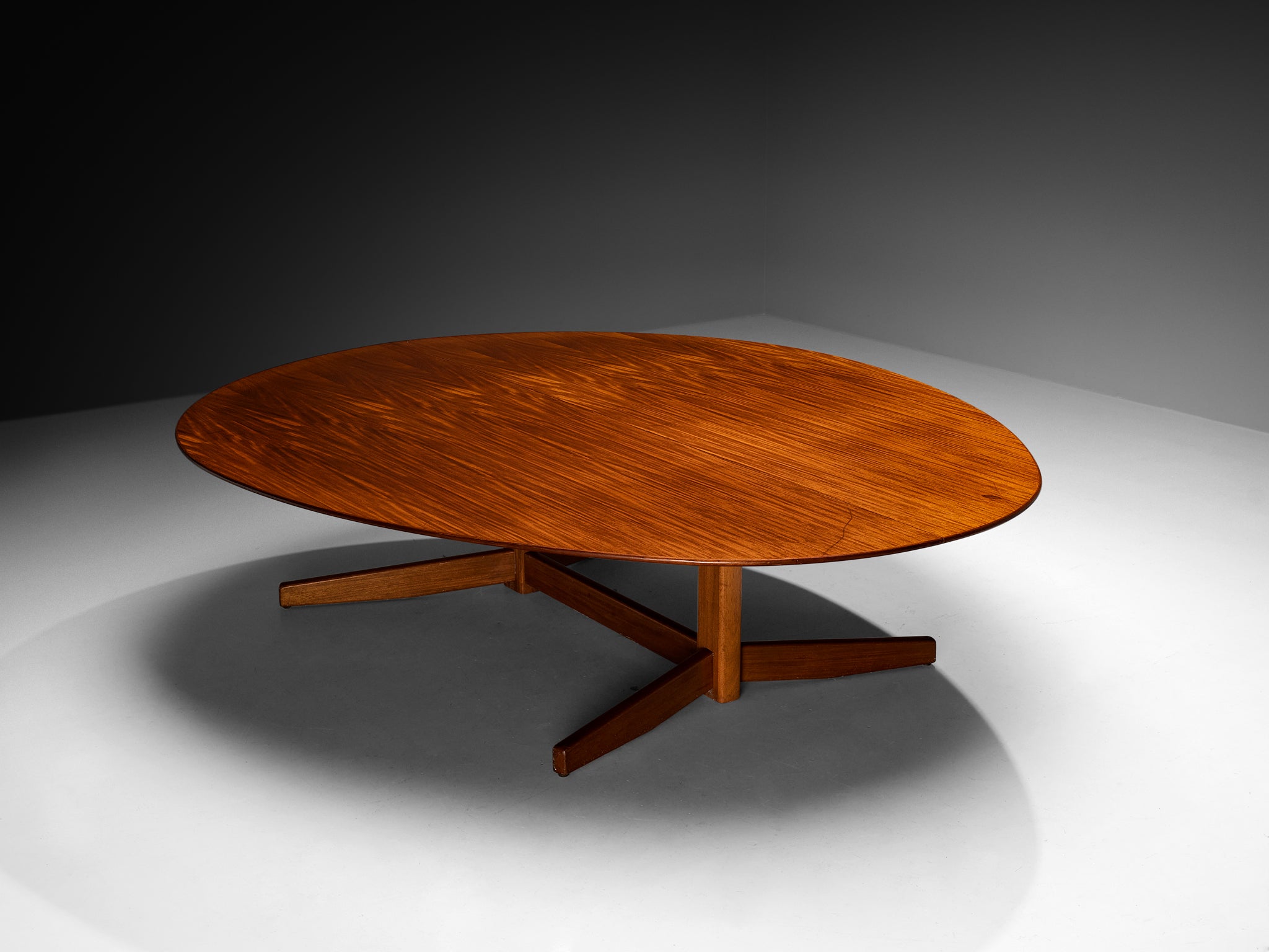 Danish Large Oval Dining Table in Mahogany Tables Morentz