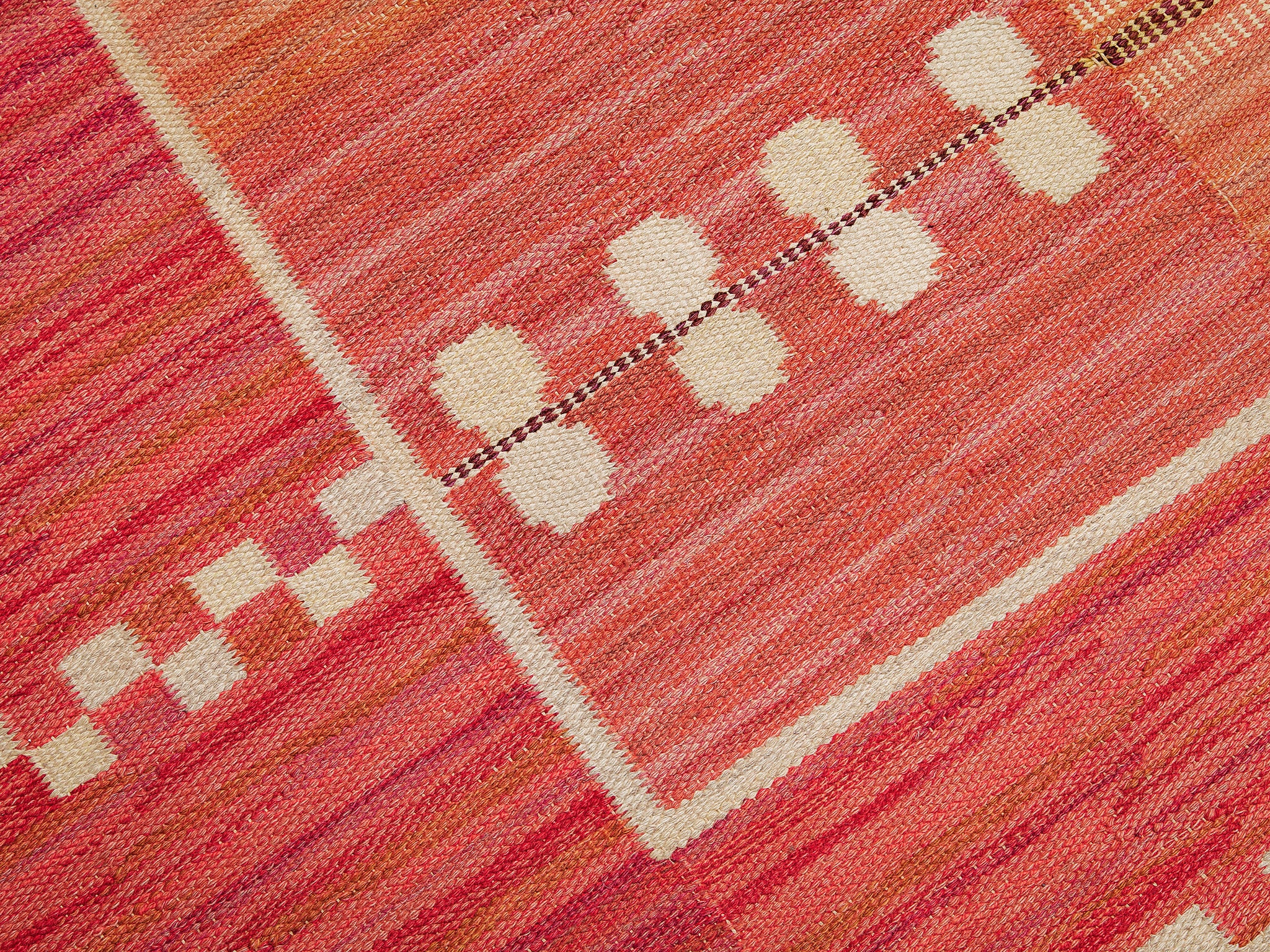 Marianne Richter for Märta Måås-Fjetterström 'Fläder Röd' Carpet in Wool Rugs and Carpets Morentz