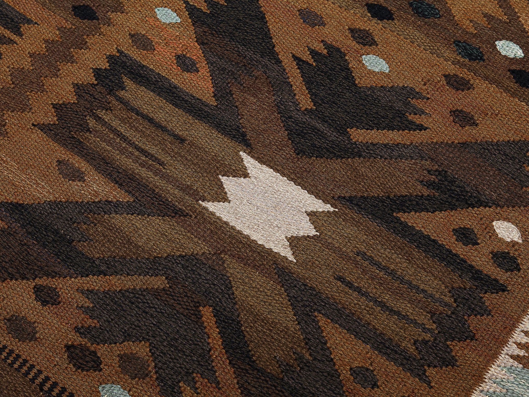 Barbro Nilsson for AB Märta Måås-Fjetterström 'Kryddnejlikan' Carpet in Wool Rugs and Carpets Morentz