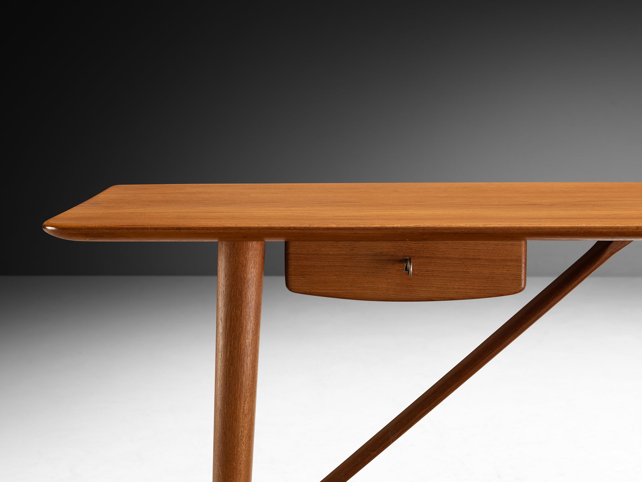 Peter Hvidt and Orla Mølgaard Nielsen Desk in Solid Teak Tables Morentz