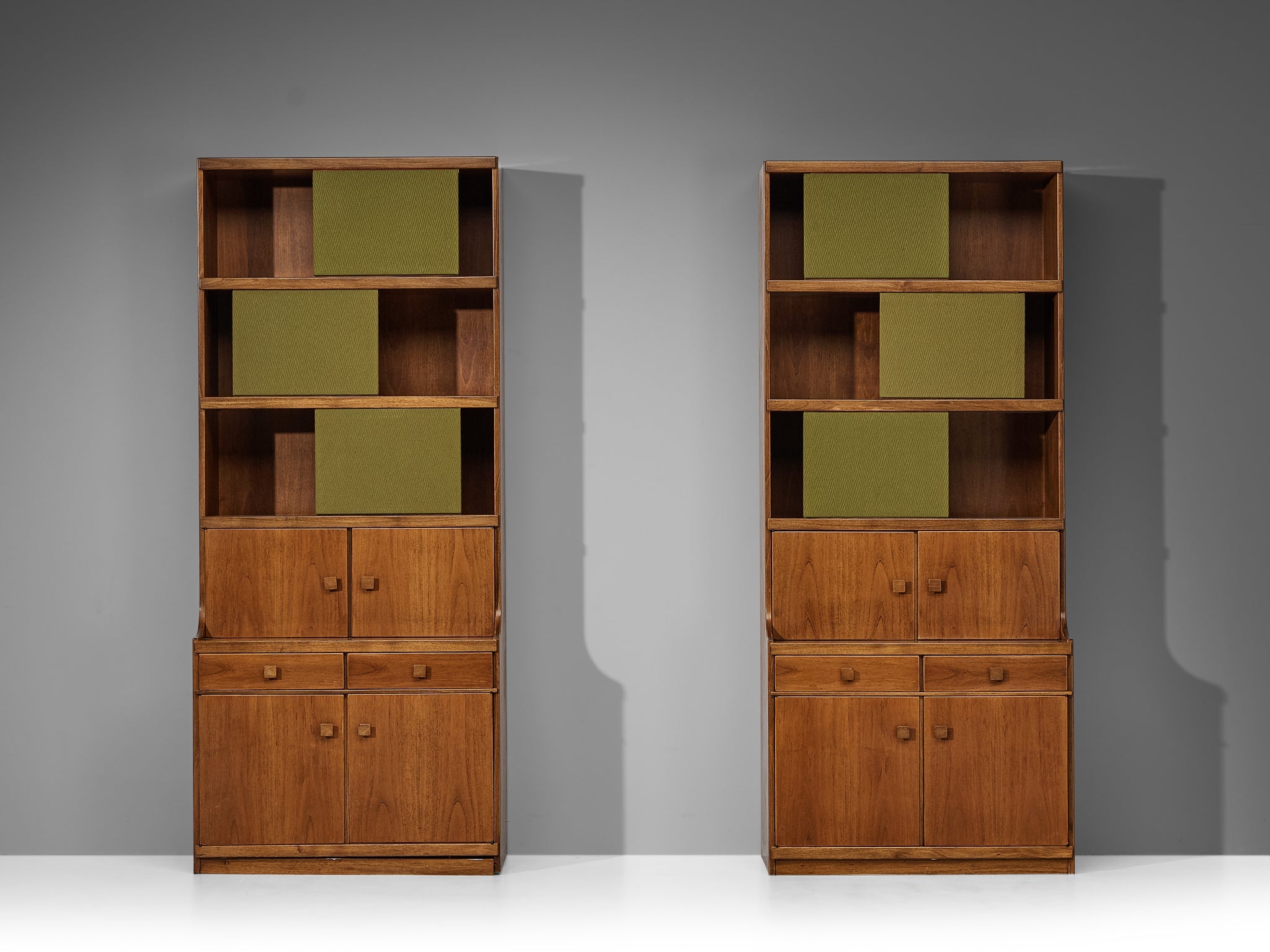 Ilmari Tapiovaara for La Permanente Mobili Cantù Bookcases in Walnut case pieces and storage cabinets Morentz