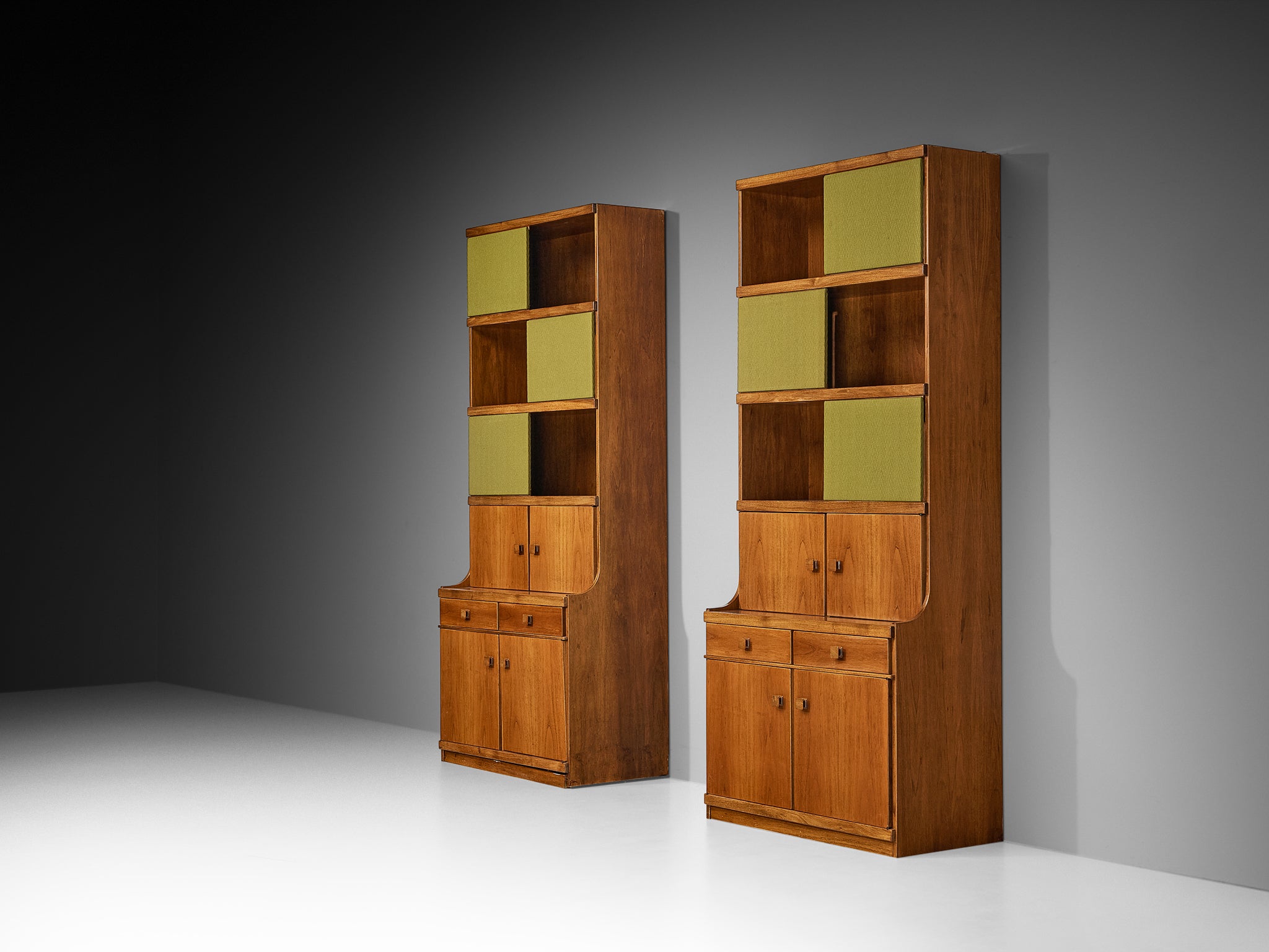 Ilmari Tapiovaara for La Permanente Mobili Cantù Bookcases in Walnut Case pieces and storage cabinets Morentz