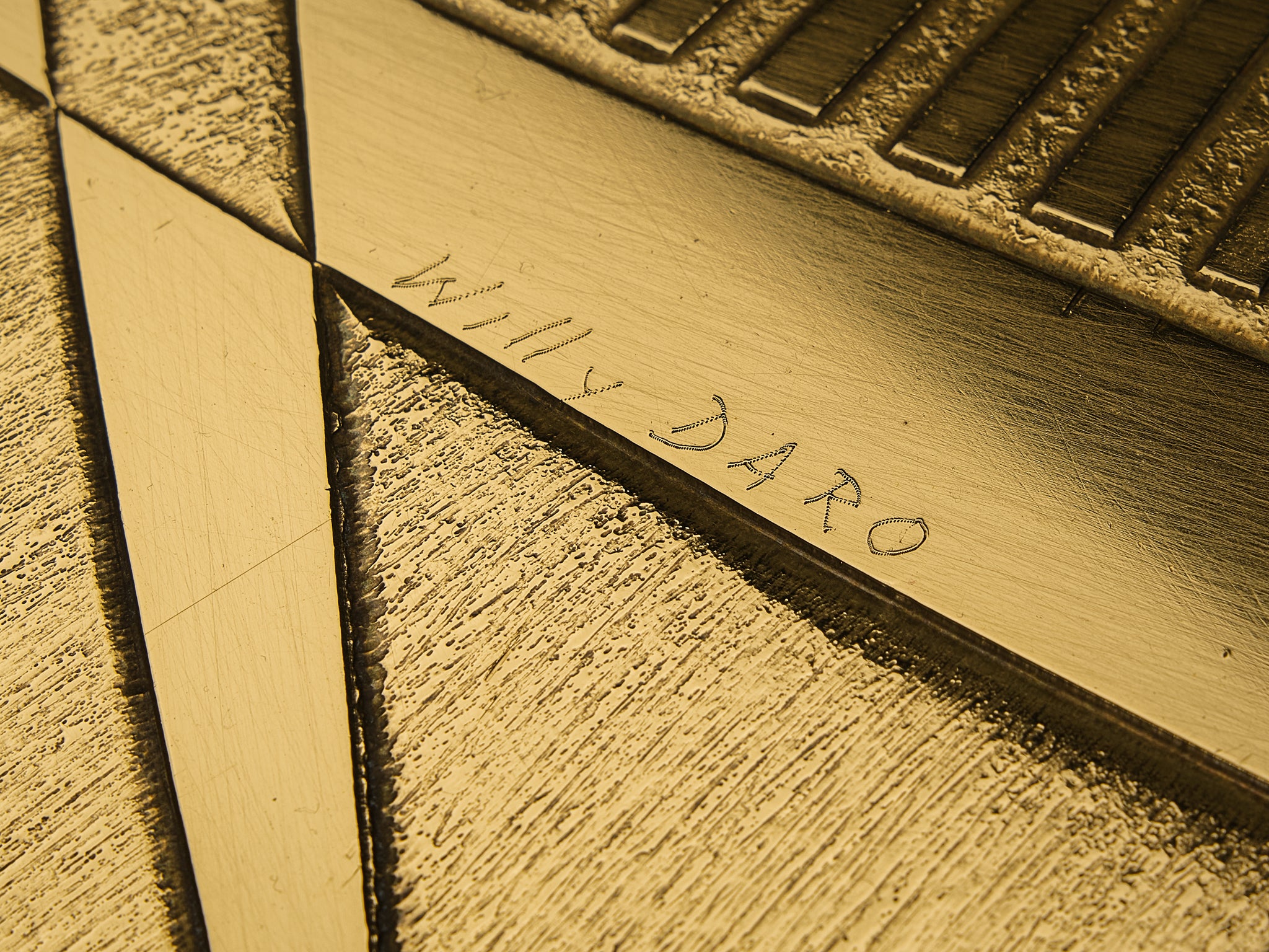 Willy Daro Illuminated Coffee Table in Brass and Agate Tables Morentz