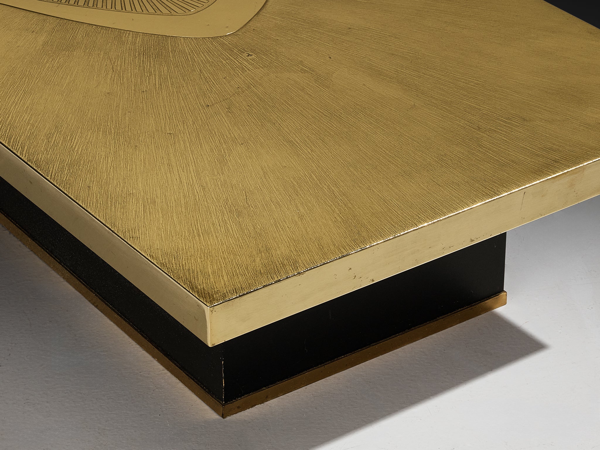 Willy Daro Illuminated Coffee Table in Brass and Agate Tables Morentz