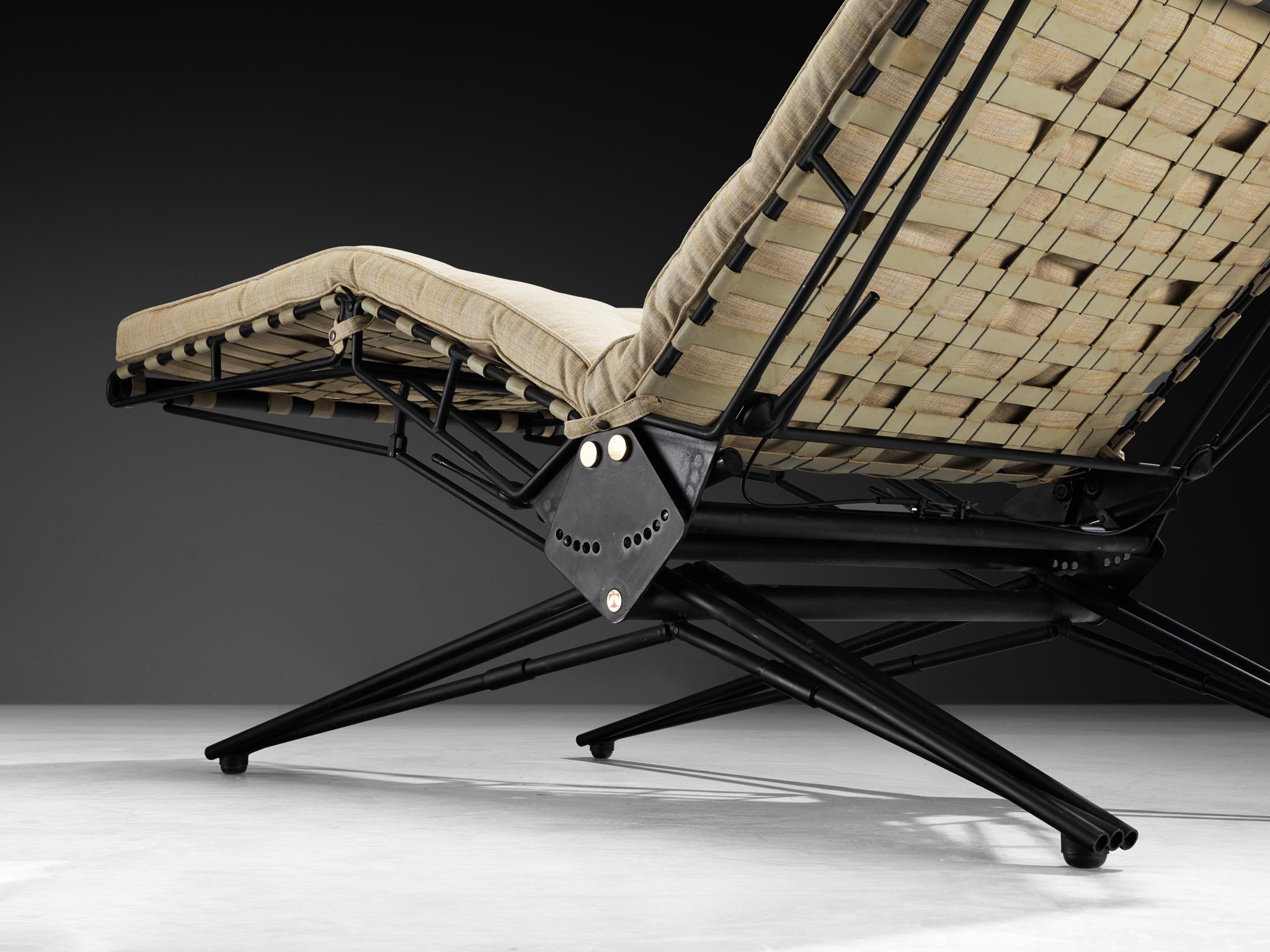 Rare Osvaldo Borsani for Tecno Articulated Chaise Longue seating Morentz