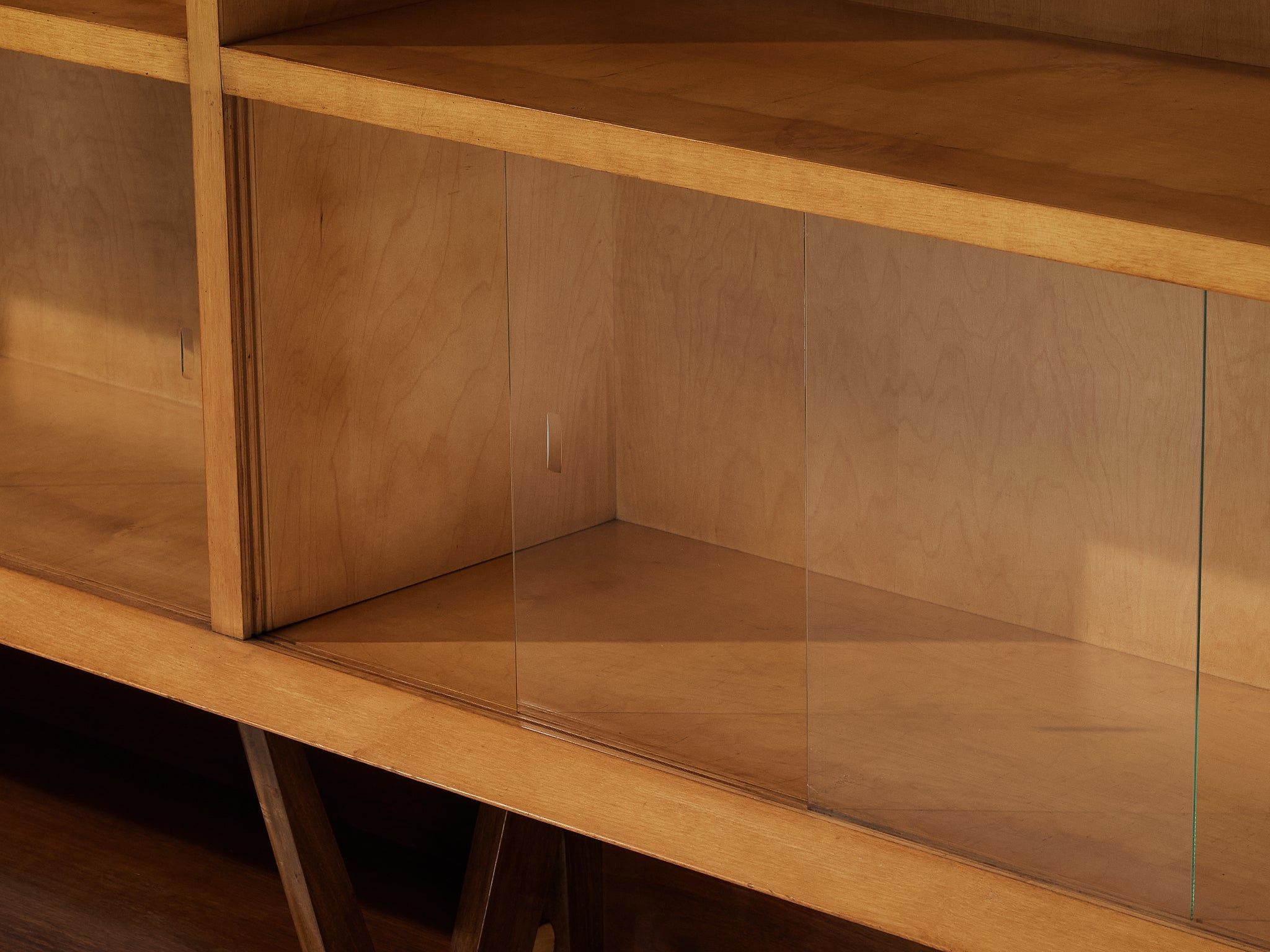 Mid-Century Modern Italian Wall Unit in Maple and Walnut case pieces and storage cabinets Morentz