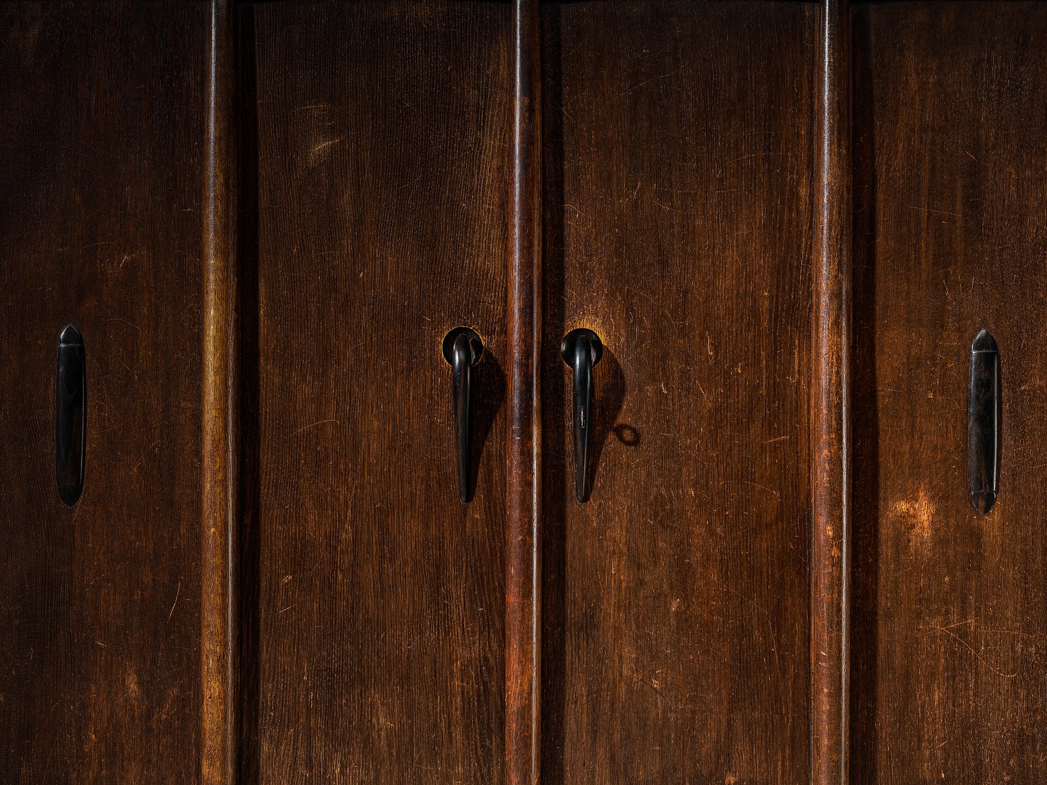 Early 1920s Willem Penaat Higboard in Oak Case pieces and storage cabinets Morentz