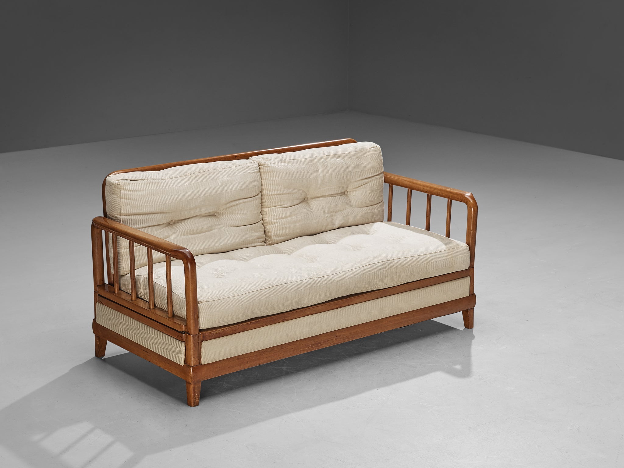 Osvaldo Borsani for Arredamenti Borsani Varedo Daybed in Walnut seating Morentz