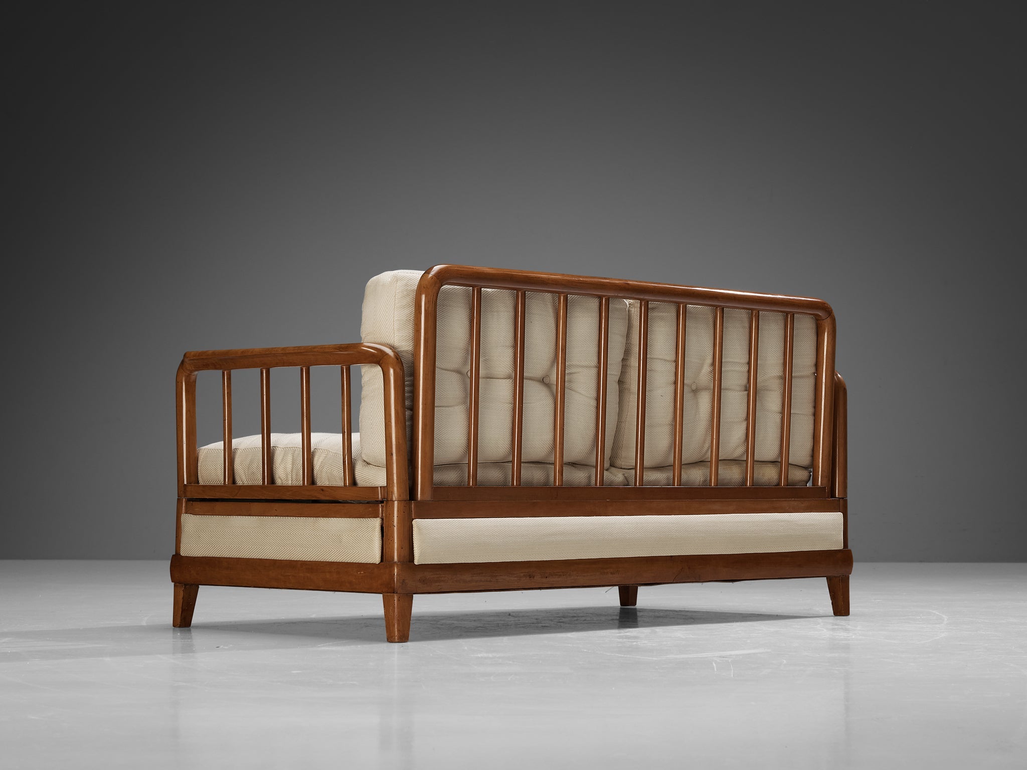Osvaldo Borsani for Arredamenti Borsani Varedo Daybed in Walnut seating Morentz