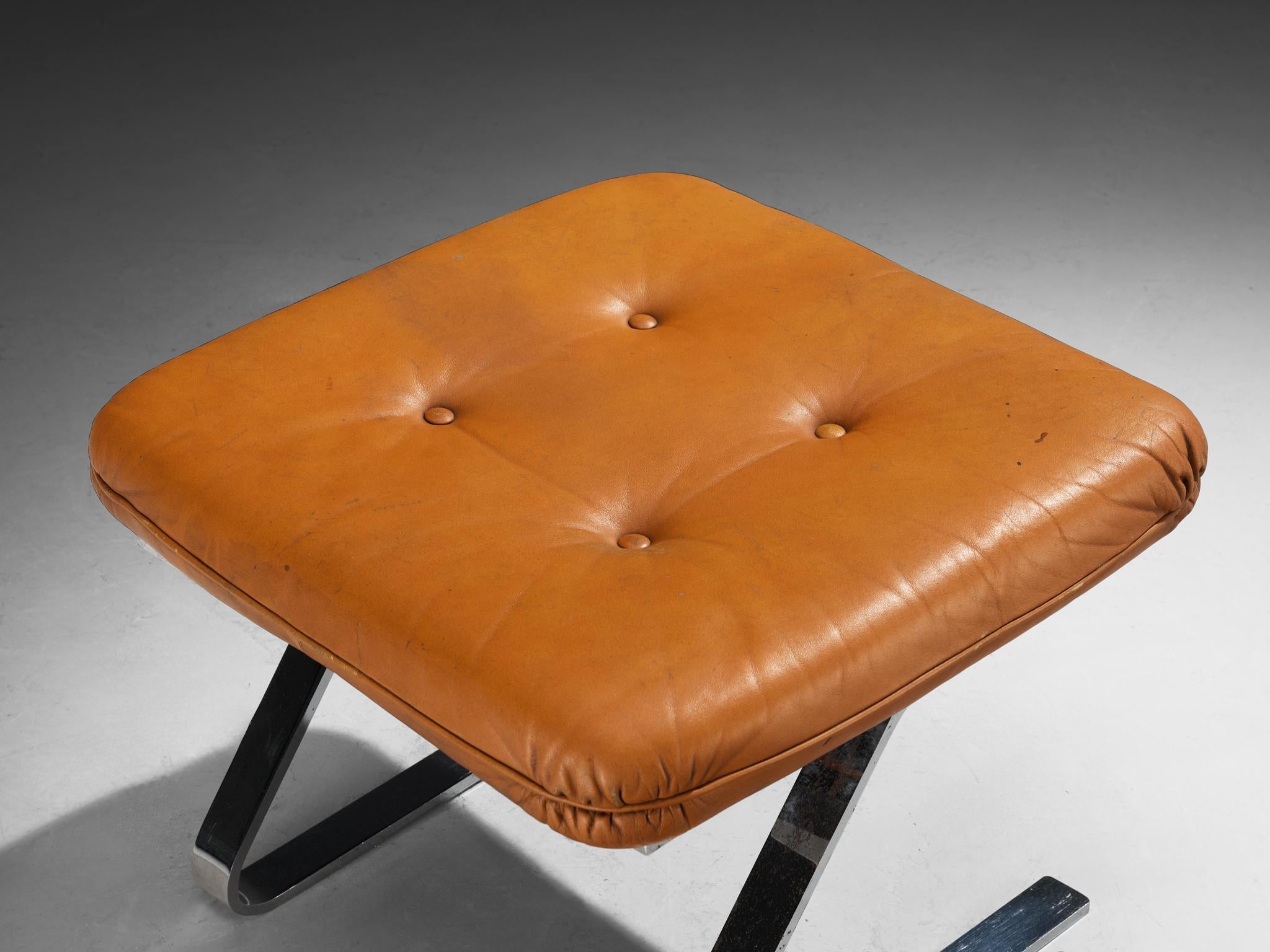 Ottoman in Cognac Leather and Chromed Metal Base seating Morentz