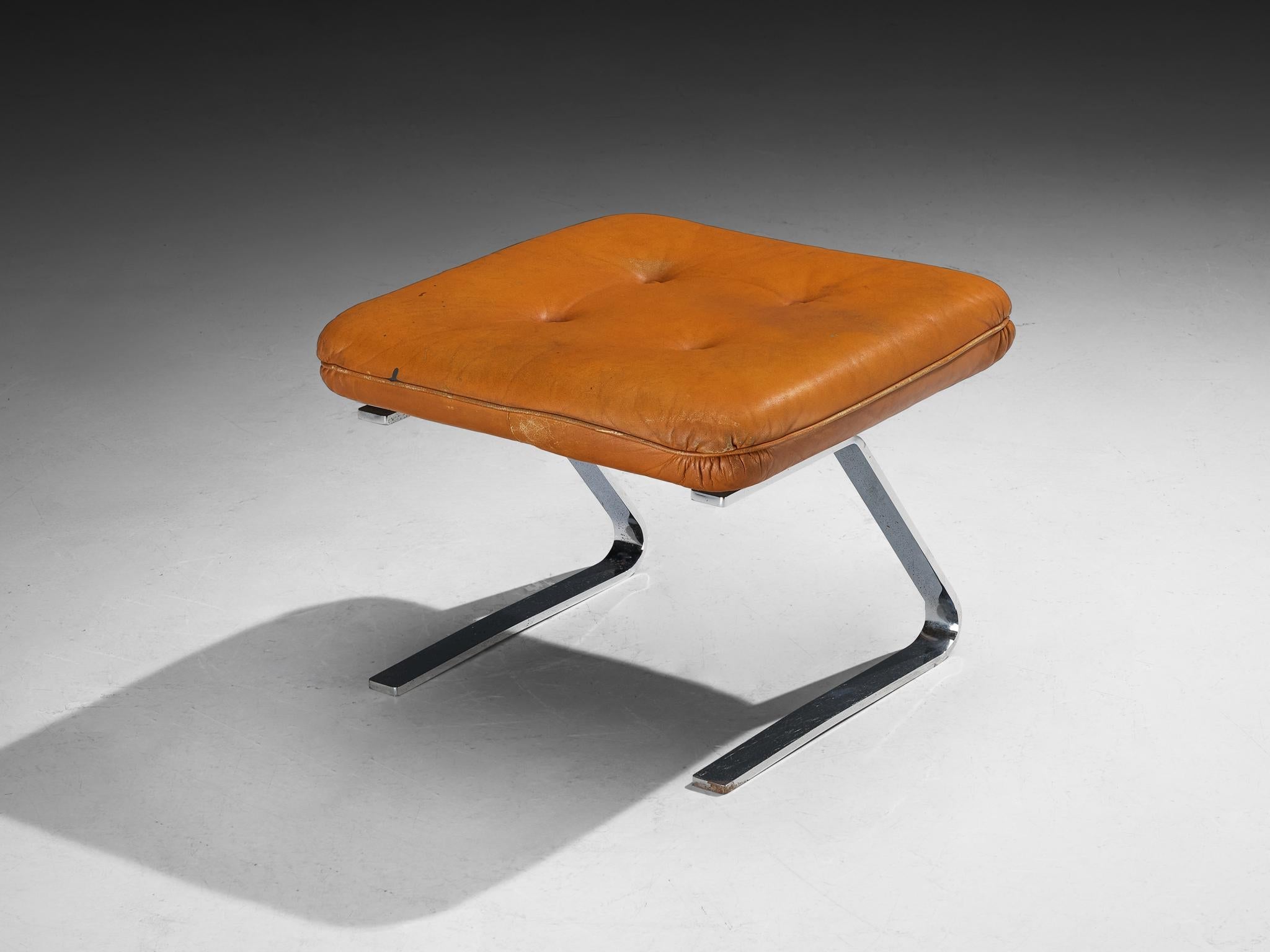 Ottoman in Cognac Leather and Chromed Metal Base seating Morentz