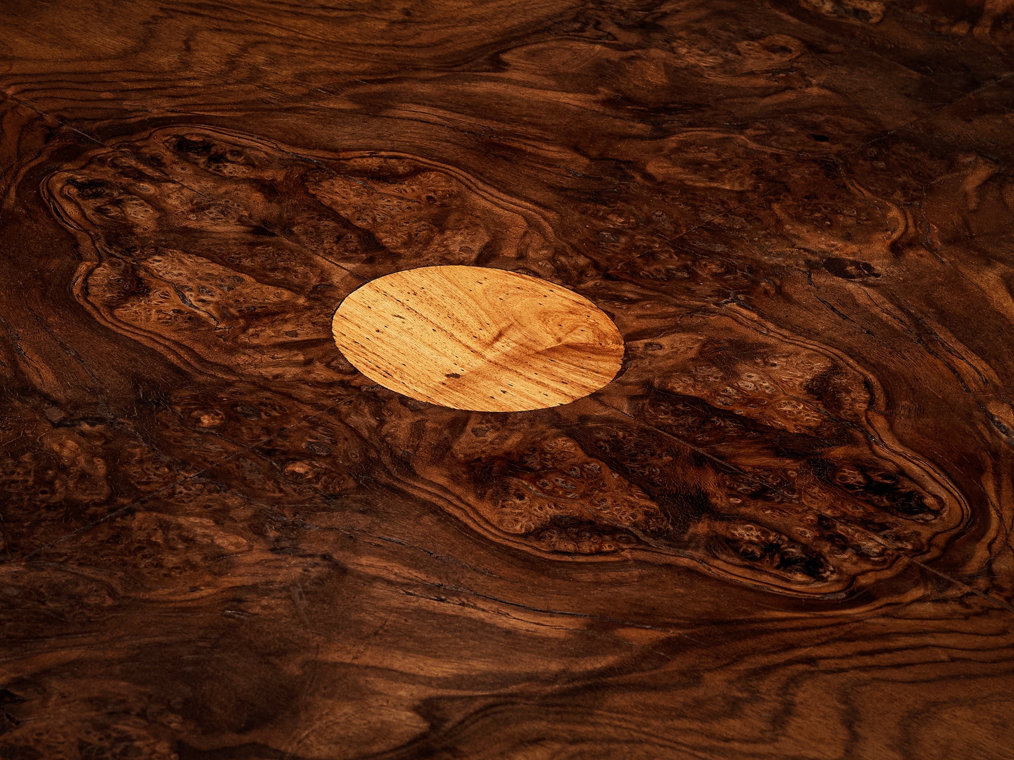 Elegant Italian Round Dining or Center Table in Briar and Walnut tables Morentz