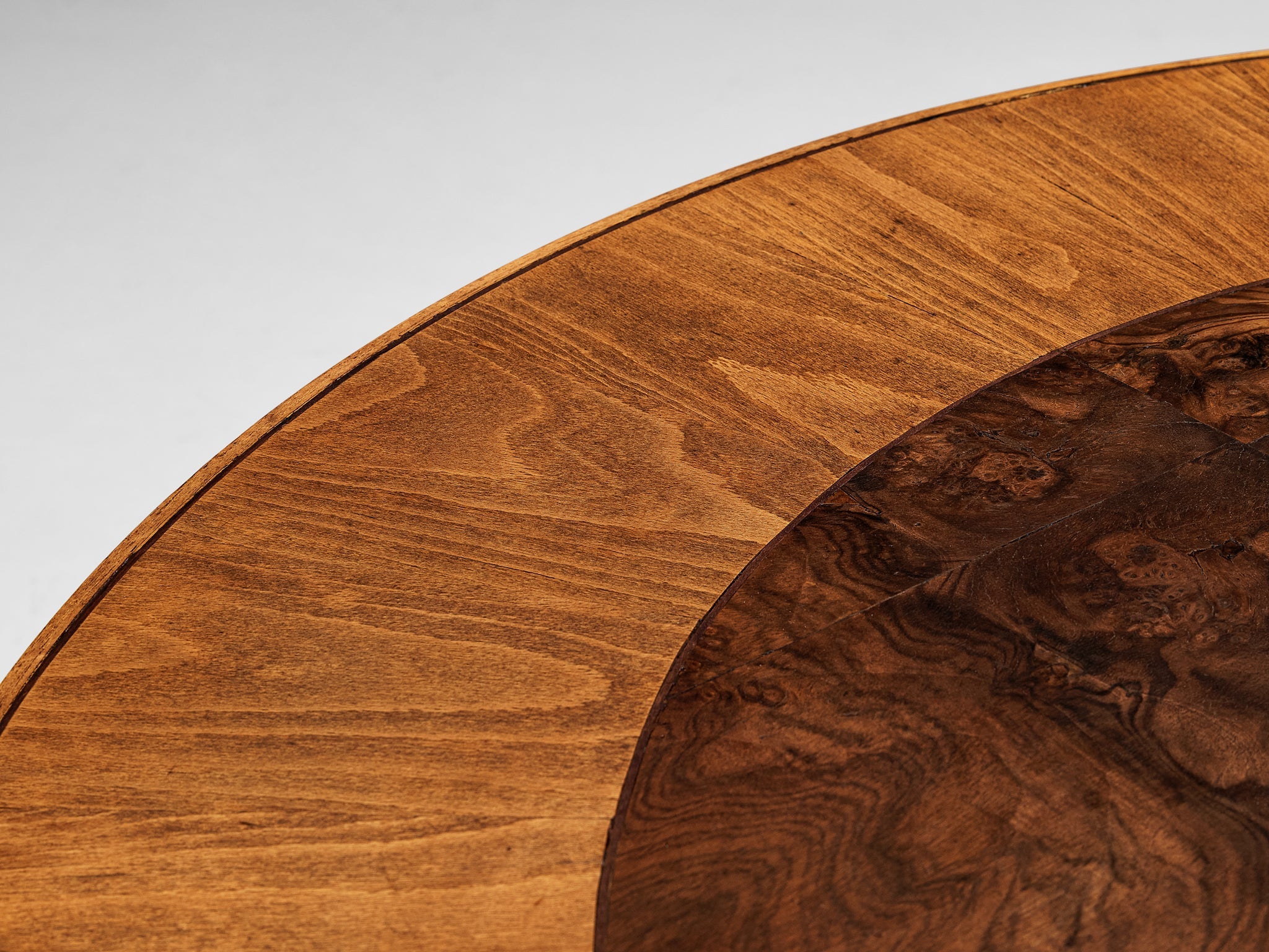 Elegant Italian Round Dining or Center Table in Briar and Walnut tables Morentz